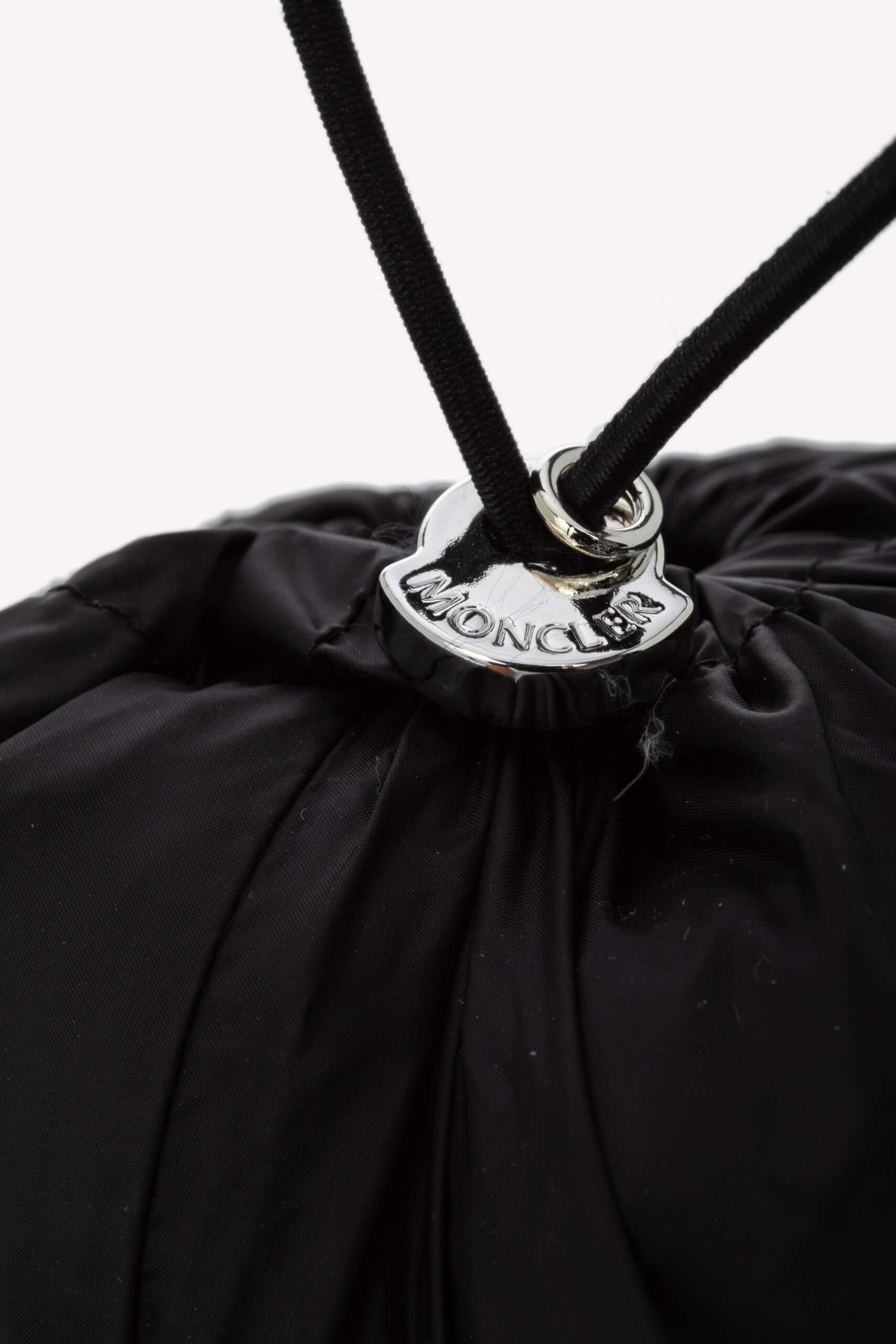 <span style="font-size: 10px; color: rgb(101, 101, 101);letter-spacing: .15em;">HARD TO FIND</span><br><strong> MONCLER </strong><br><div style="margin-top:10px; font-size:16px;"> Liane Packable Down Gilet 1</div><br> - Image 7