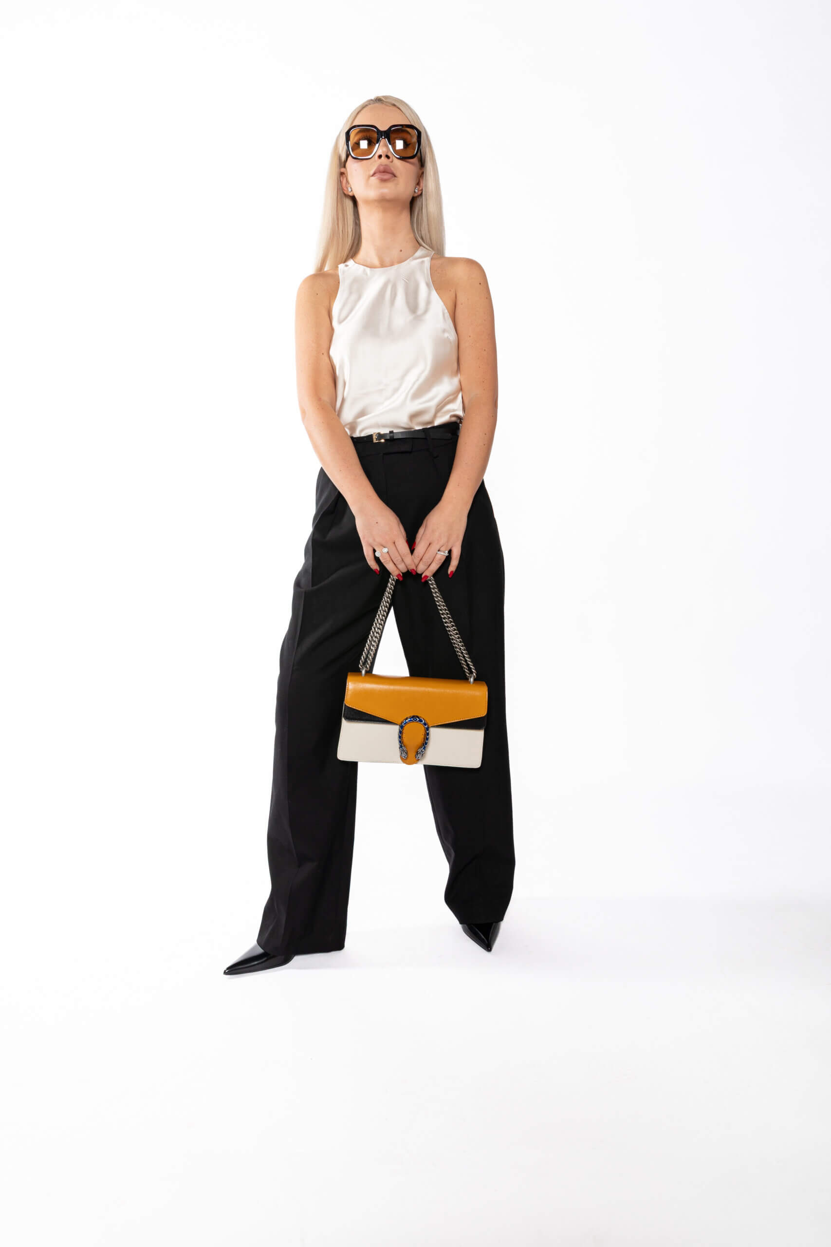<span style="font-size: 10px;letter-spacing: .15em">HARD TO FIND</span><br> <strong>GUCCI</strong><br> <div style="margin-top:10px;font-size:16px">Azalea Calfski Tricolor Small Dionysus Shoulder Bag><br> - Image 6