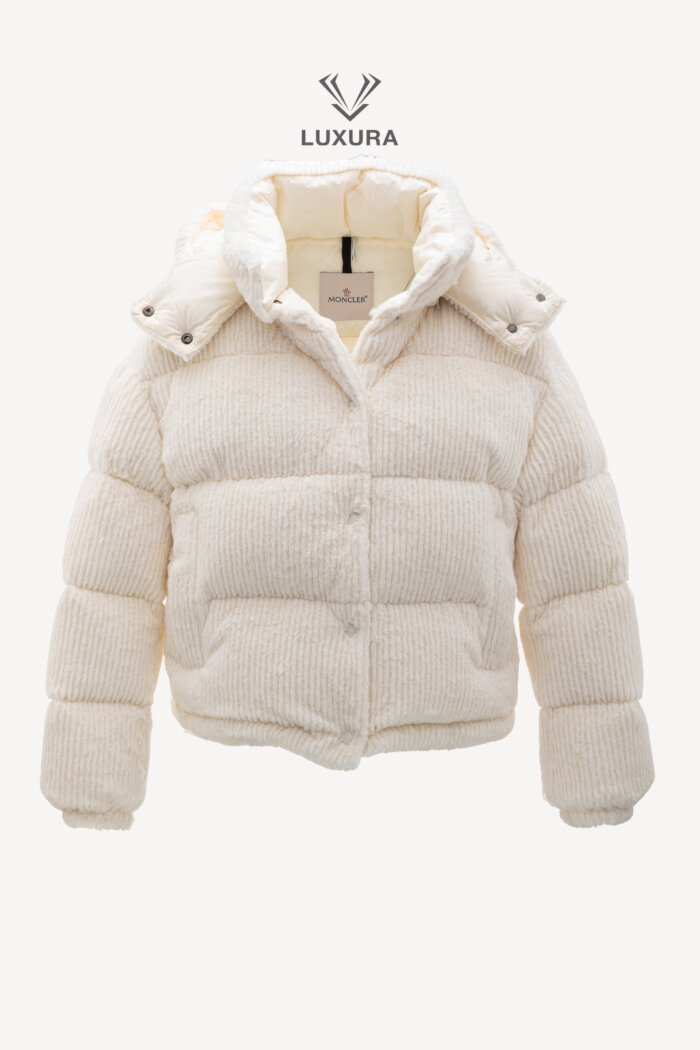 <span style="font-size: 10px;letter-spacing: .15em">BEST DEAL</span><br>            <strong>MONCLER</strong><br>            <div style="margin-top:10px;font-size:16px">Daos Hooded Corduroy Short Down Jacket Beige 0 ( xs-s )</div><br>