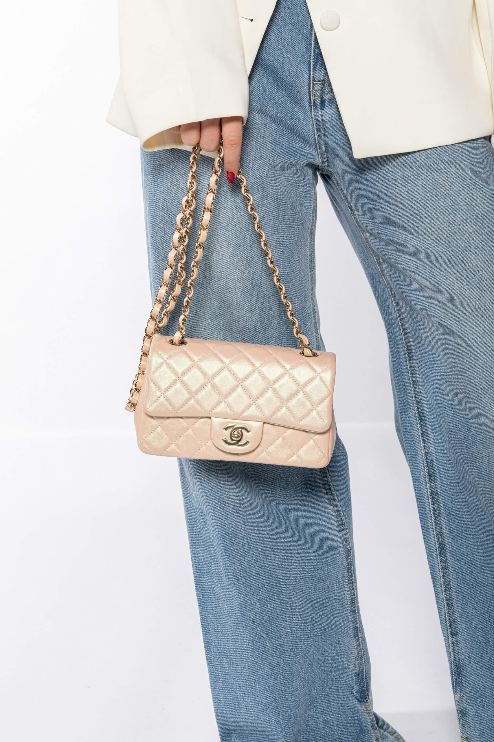 <span style="font-size: 10px;letter-spacing: .15em">HARD TO FIND</span><br> <strong>CHANEL</strong><br> <div style="margin-top:10px;font-size:16px">Classic Mini Rectangular Flap Bag Baby Pink Iridescent Lambskin Leather</div><br> - Image 2