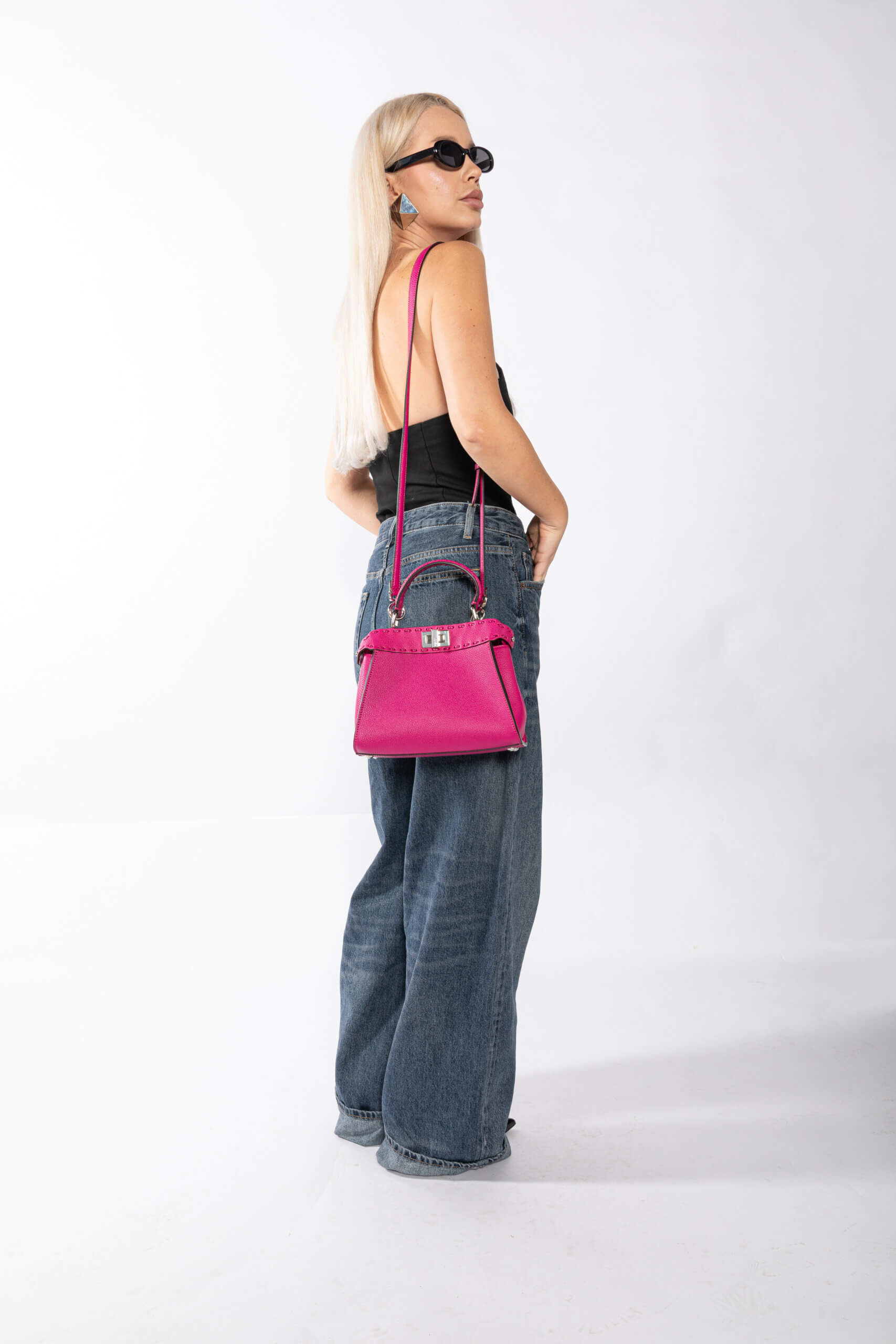 <span style="font-size: 10px;letter-spacing: .15em">HARD TO FIND</span><br> <strong>FENDI</strong><br> <div style="margin-top:10px;font-size:16px">Cuoio Roma Sellerissima Nappa Tape Stitch Peekaboo Mini Magenta</div><br> - Image 6