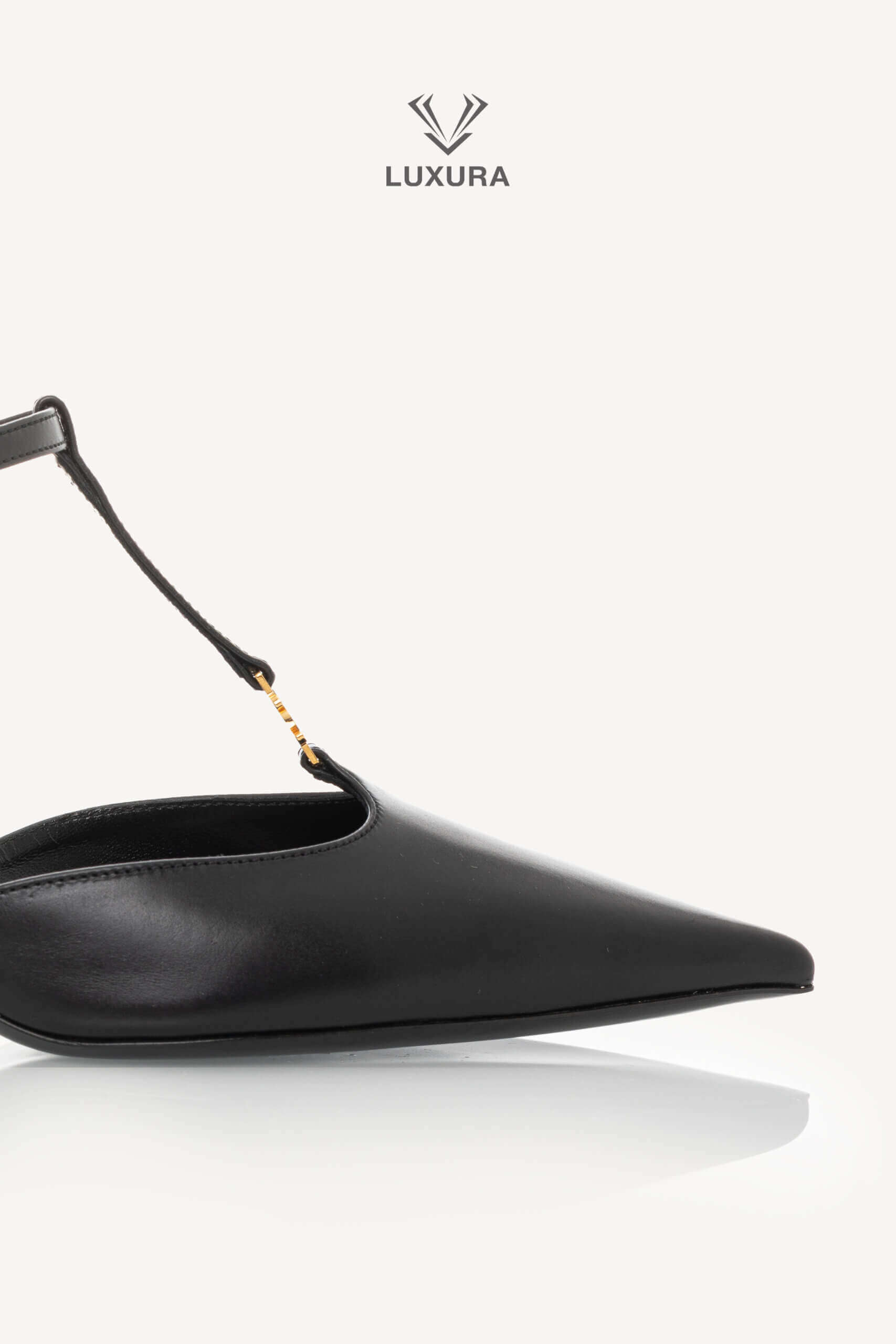 <span style="font-size: 10px;letter-spacing: .15em">NEW COLLECTION</span><br> <strong>CELINE</strong><br> <div style="margin-top:10px;font-size:16px">Kitten T-Bar Strap Pumps in Calfskin Black 37 ( true size 37.5 )</div><br> - Image 14