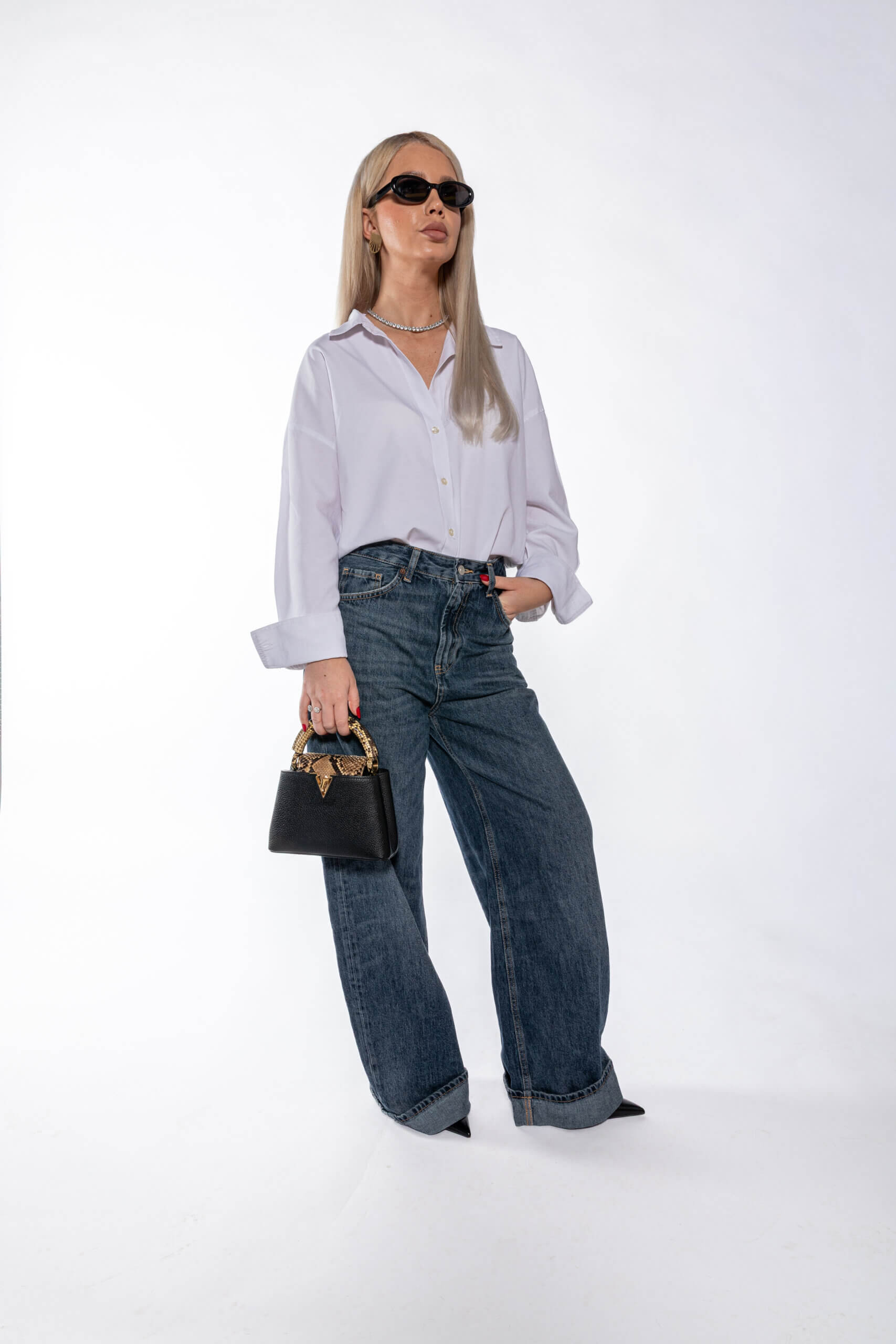 <span style="font-size: 10px;letter-spacing: .15em">HARD TO FIND</span><br> <strong>LOUIS VUITTON</strong><br> <div style="margin-top:10px;font-size:16px">Taurillon Leather and Snakeskin Capucines Mini Bag N96467</div><br> - Image 13