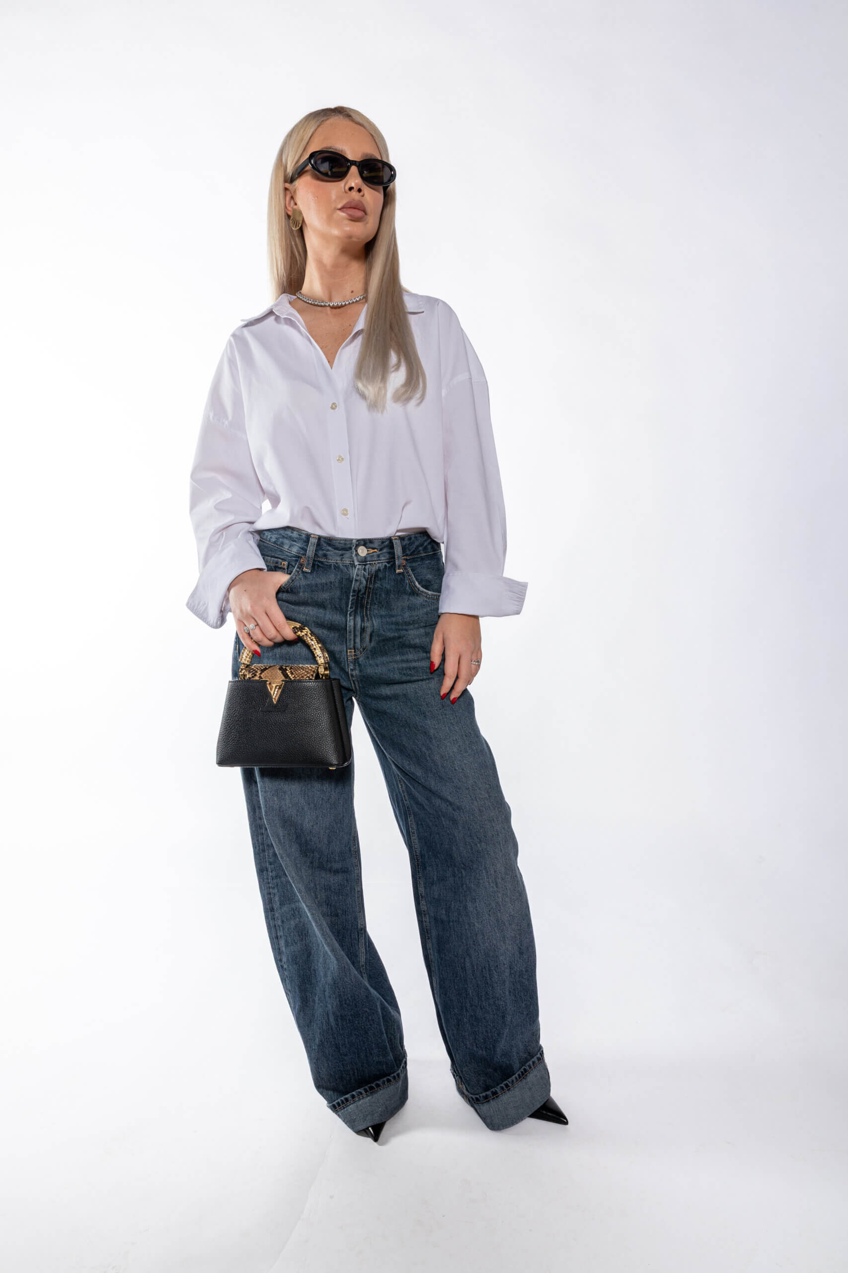 <span style="font-size: 10px;letter-spacing: .15em">HARD TO FIND</span><br> <strong>LOUIS VUITTON</strong><br> <div style="margin-top:10px;font-size:16px">Taurillon Leather and Snakeskin Capucines Mini Bag N96467</div><br> - Image 9