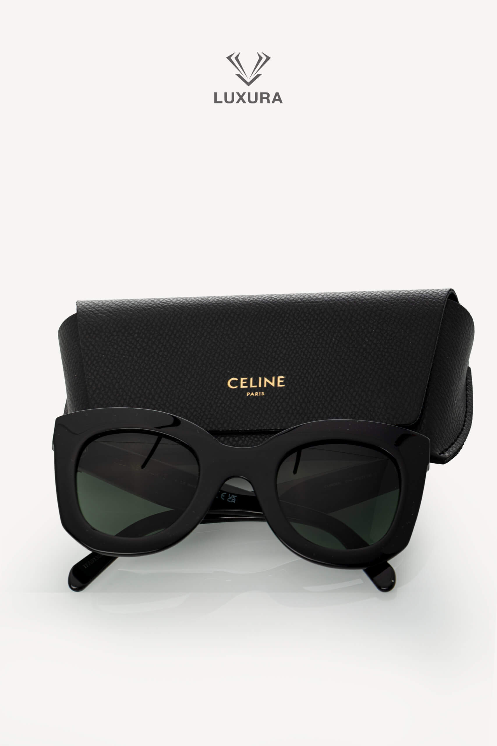 <span style="font-size: 10px; color: rgb(101, 101, 101);letter-spacing: .15em;"> HARD TO FIND</span><br><strong> CELINE </strong><br><div style="margin-top:10px; font-size:16px;"> CL4005IN Black Sunglasses </div><br> - Image 7