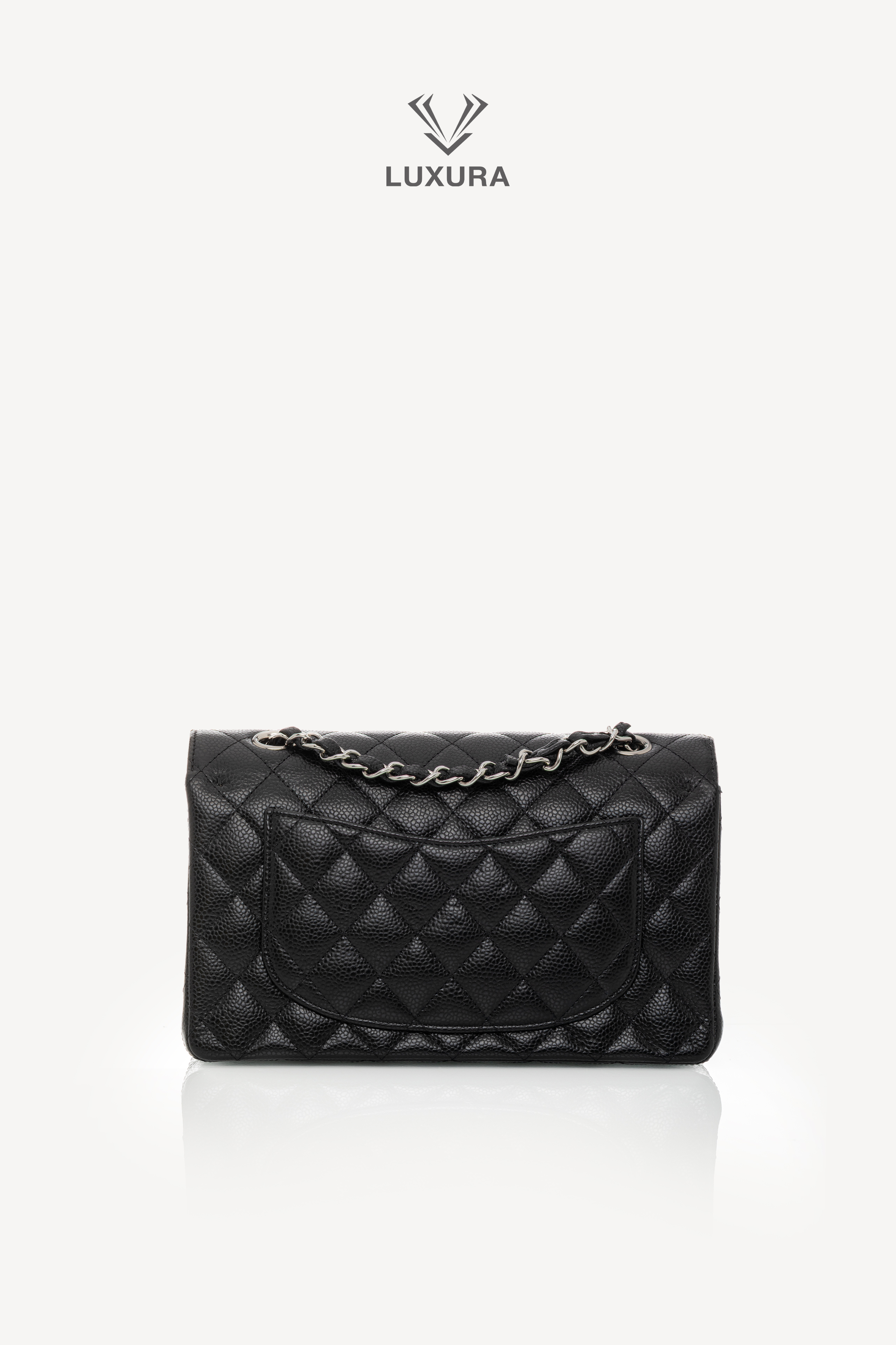 <span style="font-size: 10px;letter-spacing: .15em">HARD TO FIND</span><br>            <strong>CHANEL</strong><br>            <div style="margin-top:10px;font-size:16px">Caviar Quilted Small Double Flap Bag With silver Hardware</div><br> - Image 7
