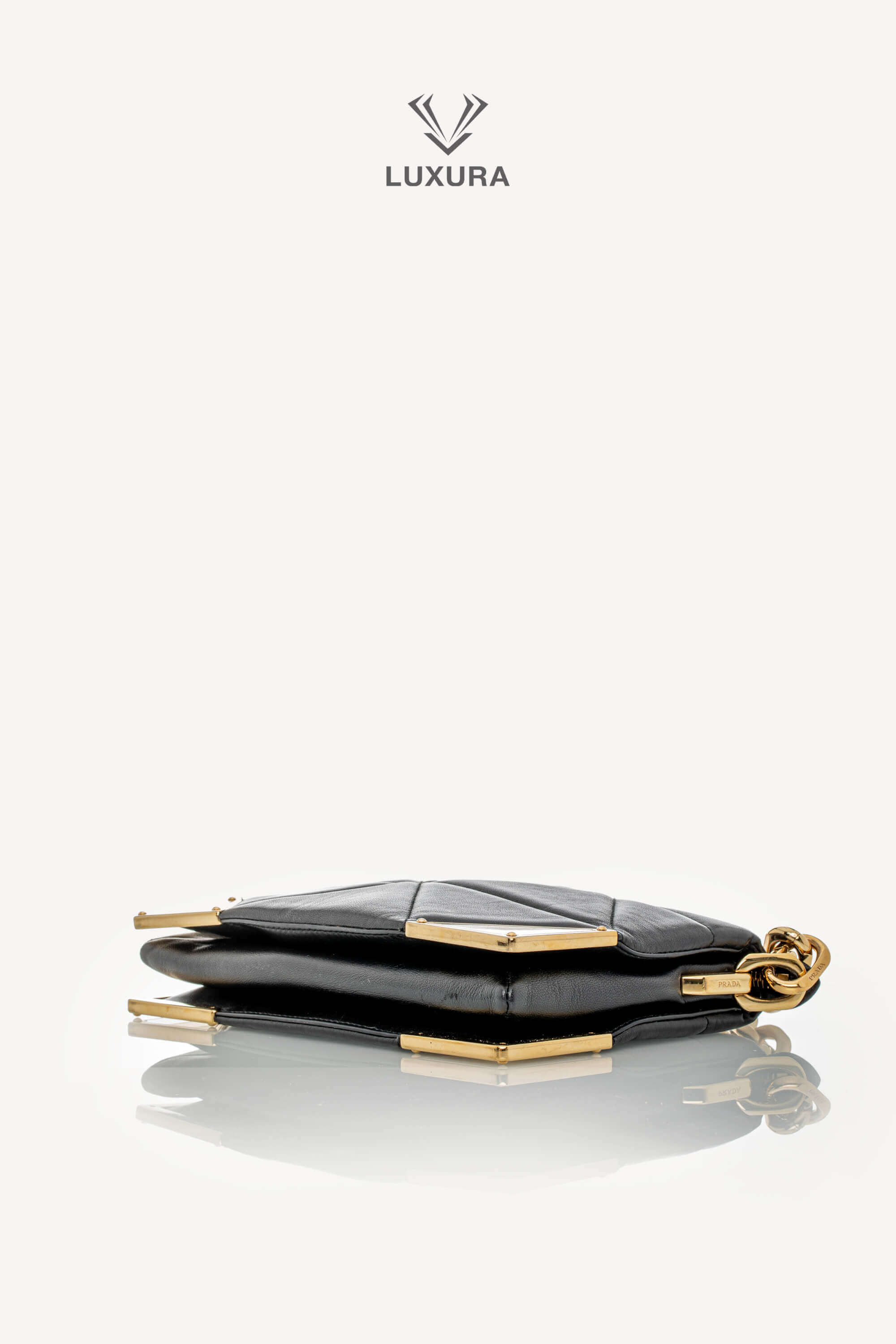 <span style="font-size: 10px;letter-spacing: .15em"></span><br> <strong>PRADA</strong><br> <div style="margin-top:10px;font-size:16px">Quilted Nappa Stitched Leather Crossbody Bag Black</div><br> - Image 15