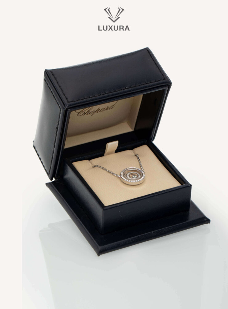 CHOPARD_Happy_Spirit_Diamond_Necklaces_Pendants_Ethical_White_Gold_Diamonds_1-2