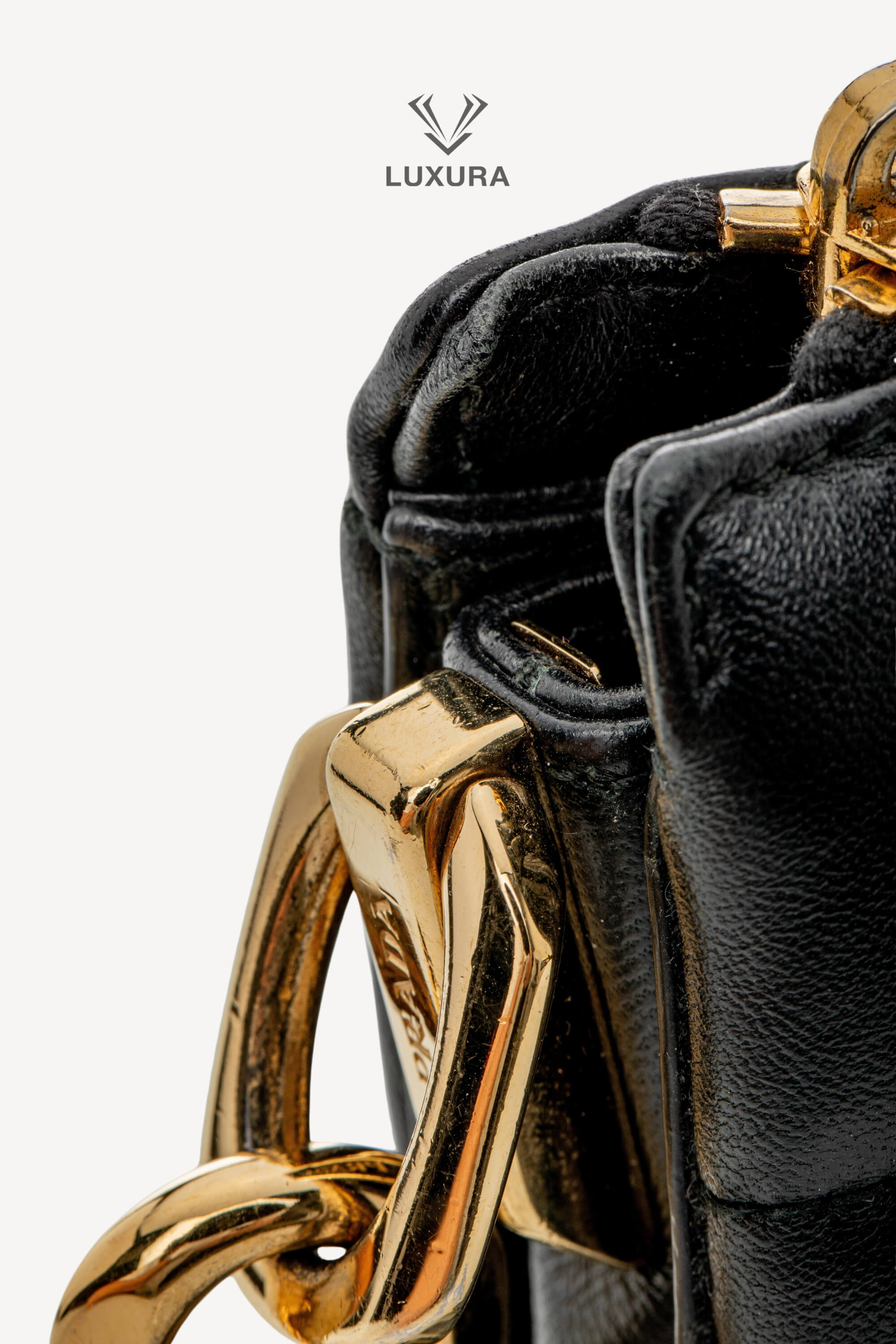 <span style="font-size: 10px;letter-spacing: .15em"></span><br> <strong>PRADA</strong><br> <div style="margin-top:10px;font-size:16px">Quilted Nappa Stitched Leather Crossbody Bag Black</div><br> - Image 7