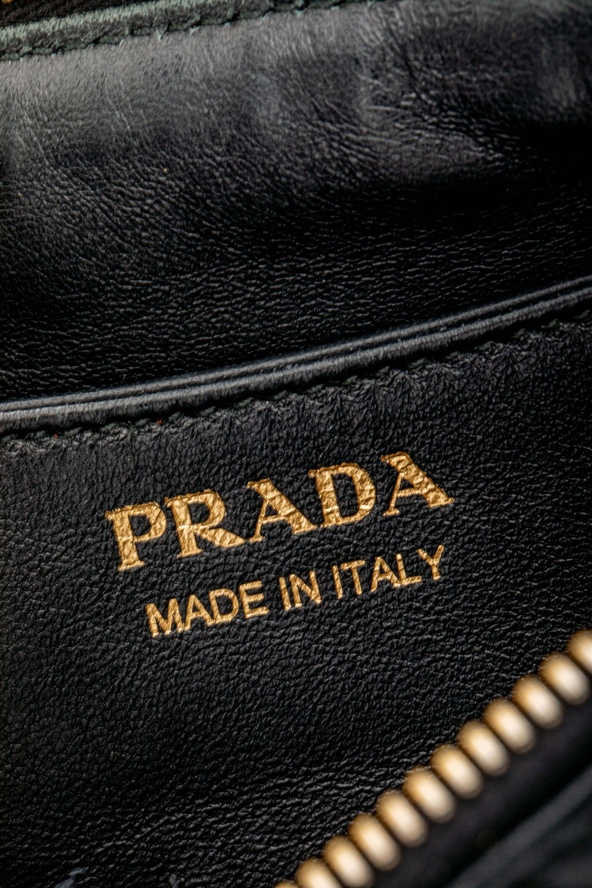 <span style="font-size: 10px;letter-spacing: .15em"></span><br> <strong>PRADA</strong><br> <div style="margin-top:10px;font-size:16px">Quilted Nappa Stitched Leather Crossbody Bag Black</div><br> - Image 6