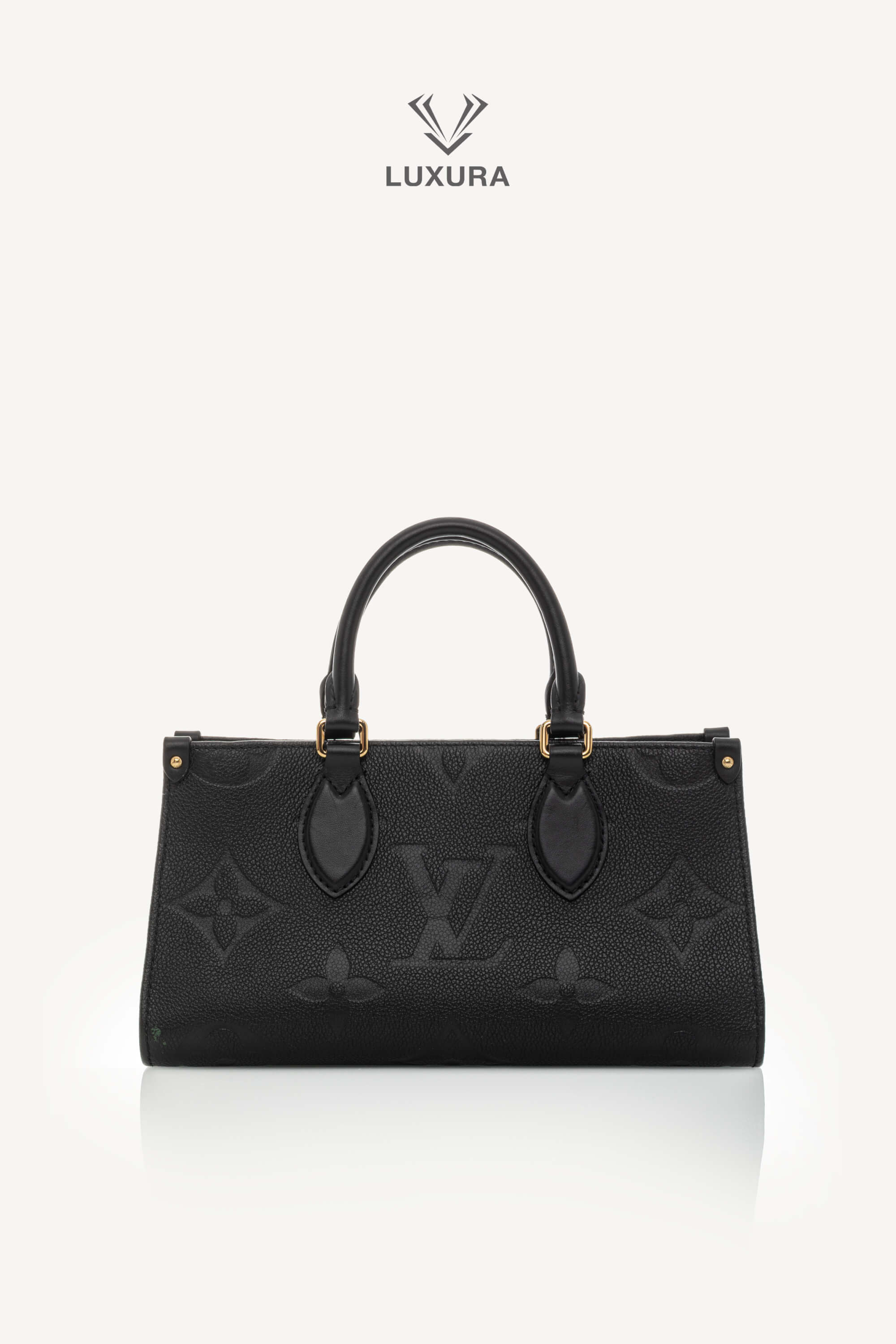<span style="font-size: 10px;letter-spacing: .15em">HARD TO FIND</span><br>            <strong>LOUIS VUITTON</strong><br>            <div style="margin-top:10px;font-size:16px">OnTheGo East West Monogram Empreinte Leather Black M23640</div><br> - Image 5