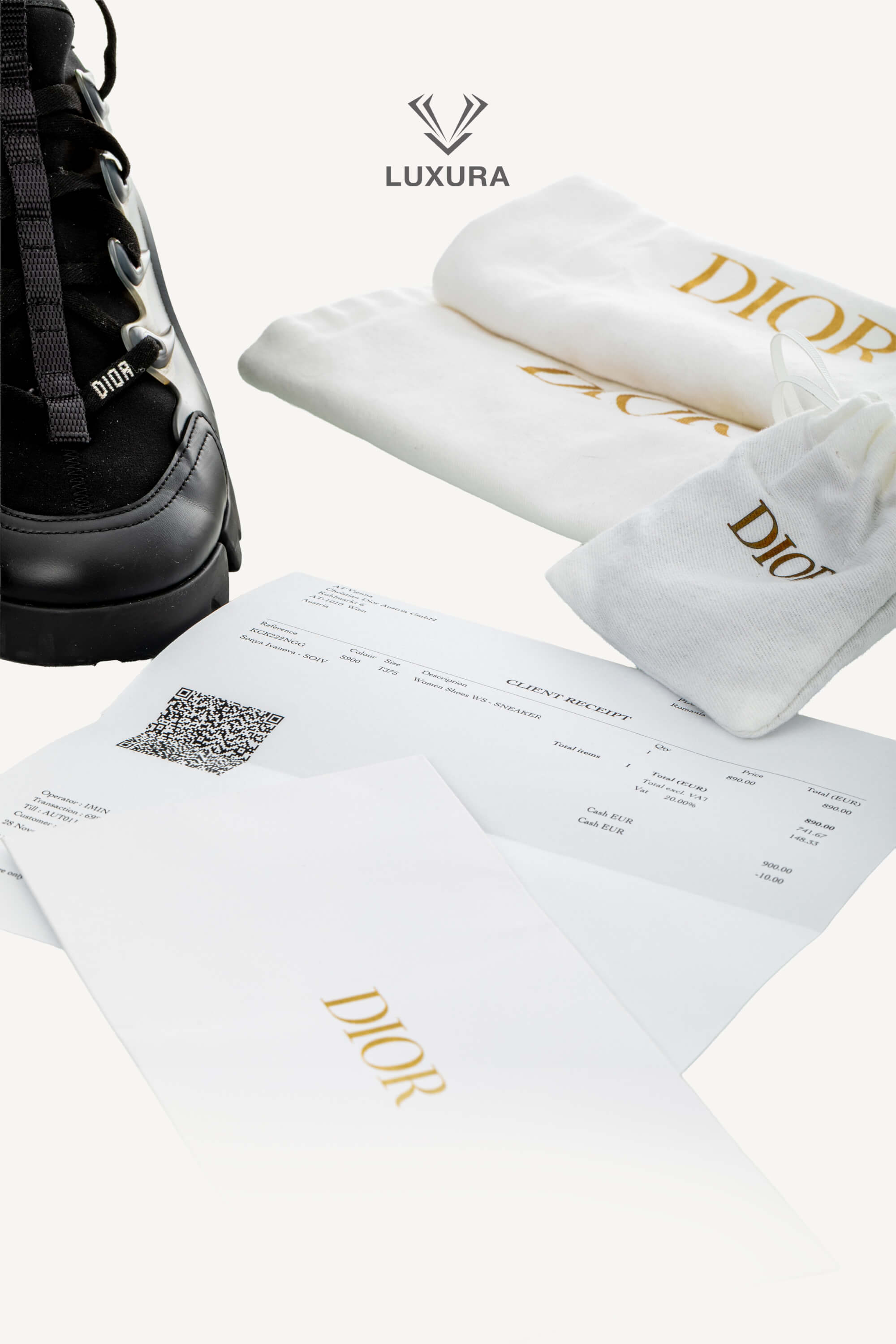 <span style="font-size: 10px;letter-spacing: .15em">HARD TO FIND</span><br>            <strong>CHRISTIAN DIOR</strong><br>            <div style="margin-top:10px;font-size:16px">D-Connect Black Technical Sneaker 37.5</div><br> - Image 4