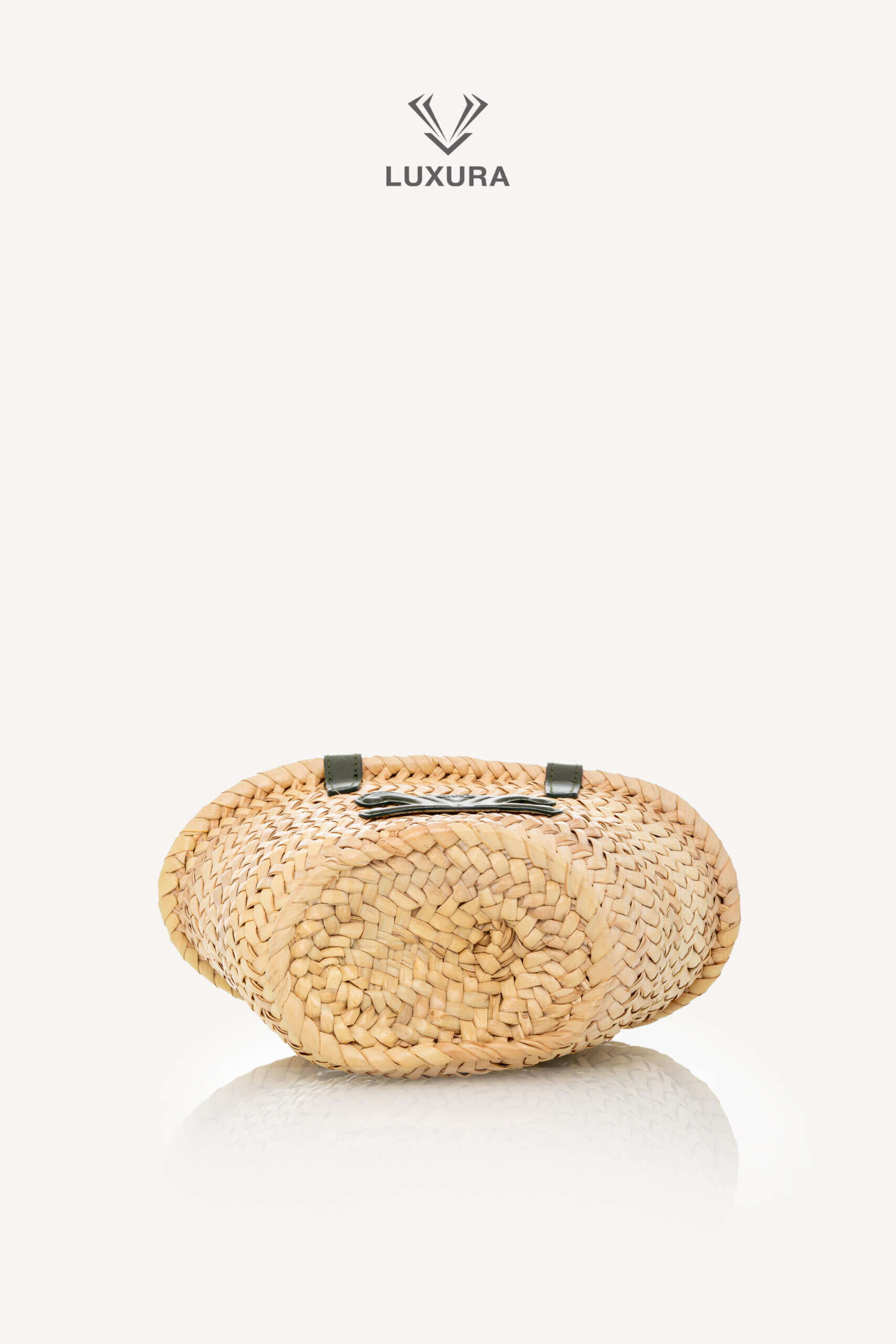 <span style="font-size: 10px;letter-spacing: .15em">HARD TO FIND</span><br>            <strong>CELINE</strong><br>            <div style="margin-top:10px;font-size:16px">Palm Leaves Calfskin Classic Triomphe Nano Panier Khaki</div><br> - Image 18