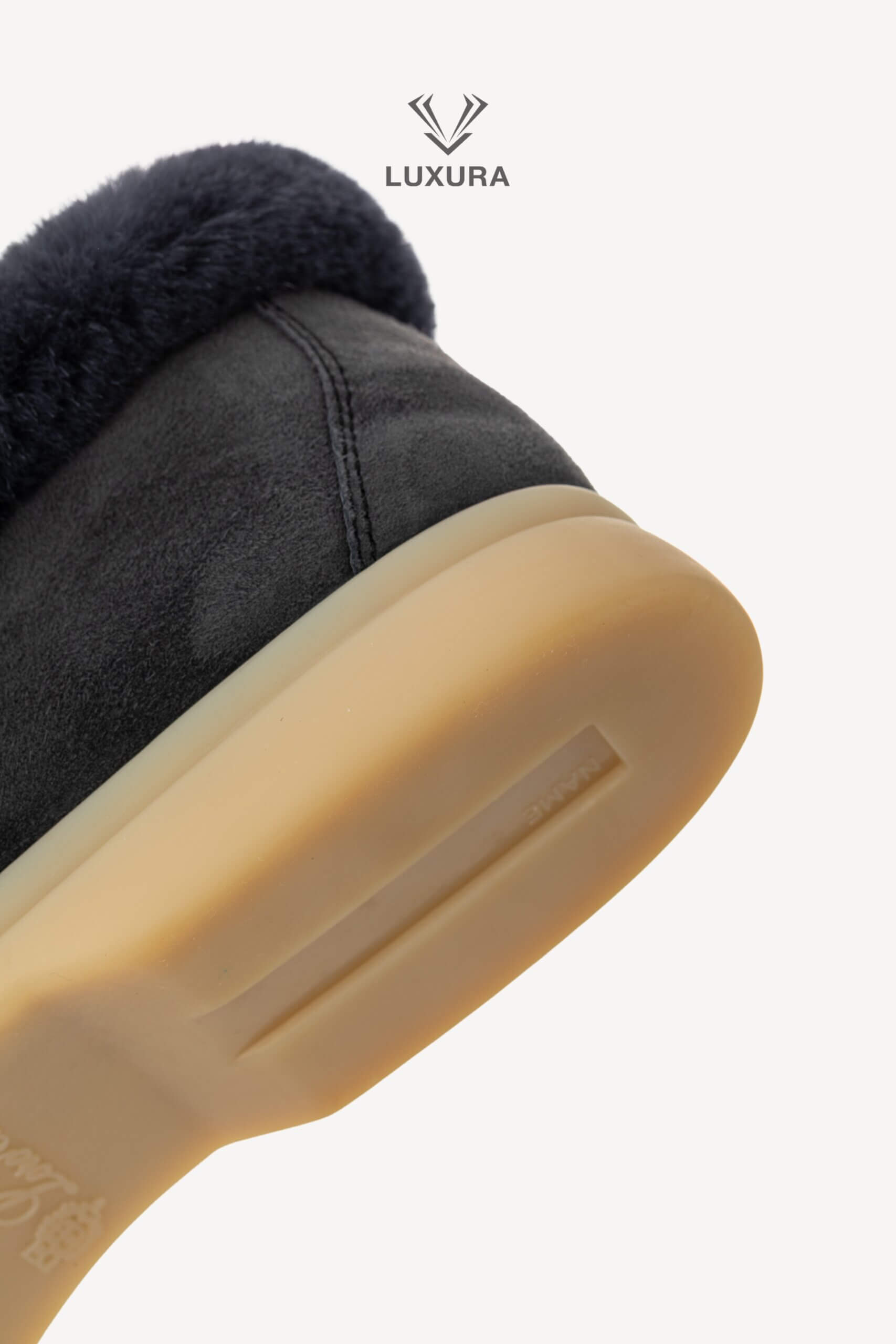 <span style="font-size: 10px;letter-spacing: .15em">BEST DEAL</span><br> <strong>LORO PIANA</strong><br> <div style="margin-top:10px;font-size:16px">Piana Summer Charms Walk Suede Fur Loafers Navy 36</div><br> - Image 18