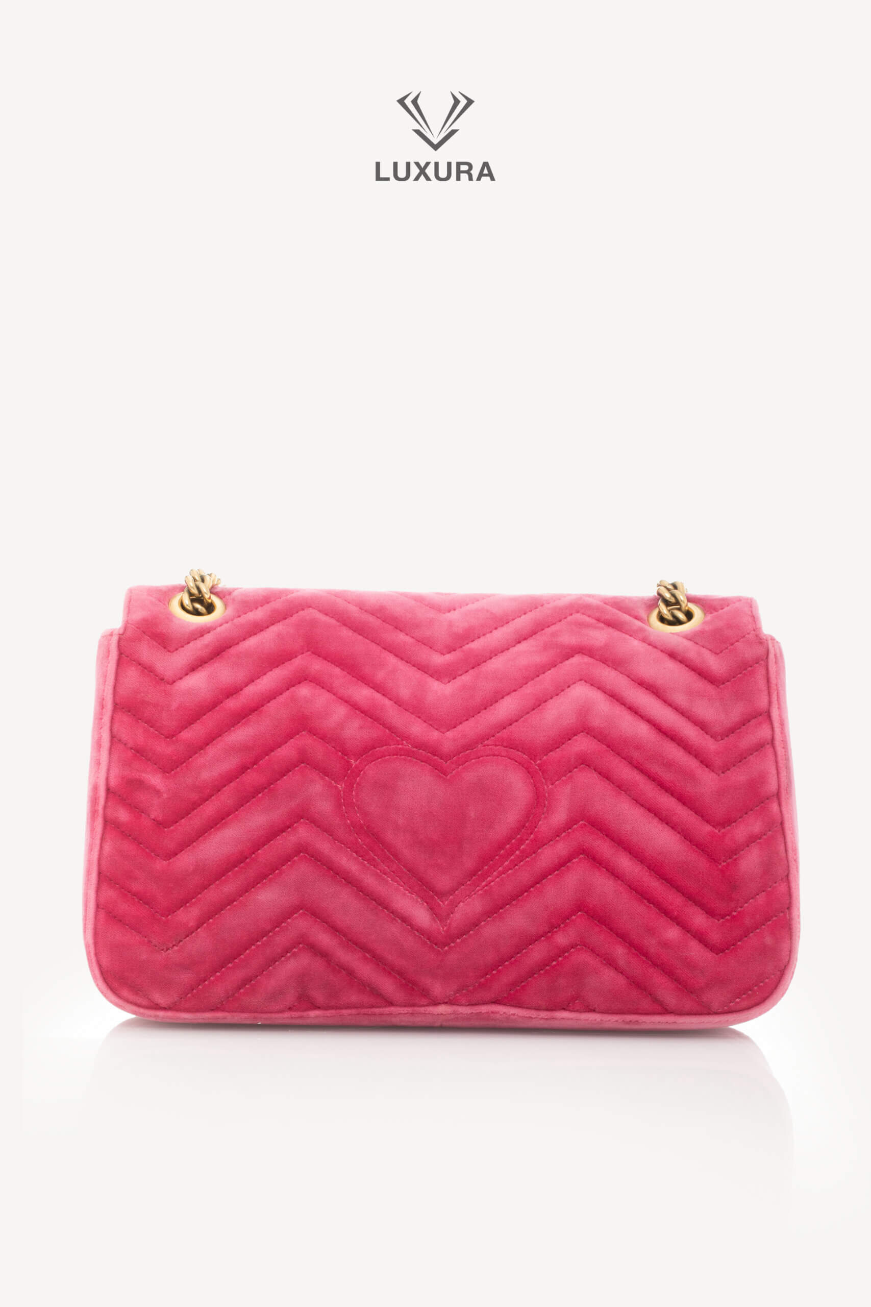 <span style="font-size: 10px;letter-spacing: .15em">BEST DEAL</span><br>            <strong>GUCCI</strong><br>            <div style="margin-top:10px;font-size:16px">Medium Marmont Flap Bag Quilted Embroidered Blind For Love Pink</div><br> - Image 5