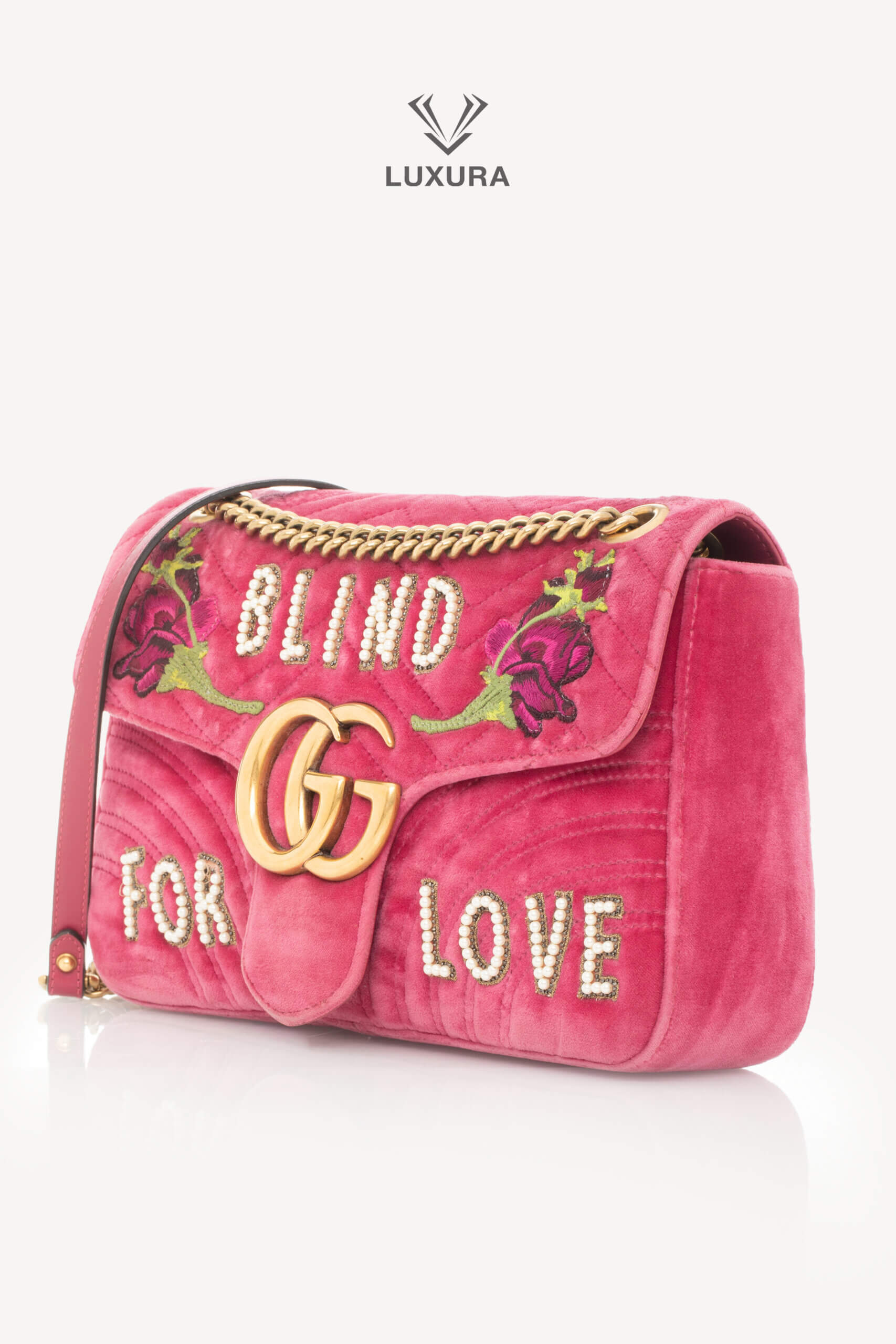<span style="font-size: 10px;letter-spacing: .15em">BEST DEAL</span><br>            <strong>GUCCI</strong><br>            <div style="margin-top:10px;font-size:16px">Medium Marmont Flap Bag Quilted Embroidered Blind For Love Pink</div><br> - Image 7