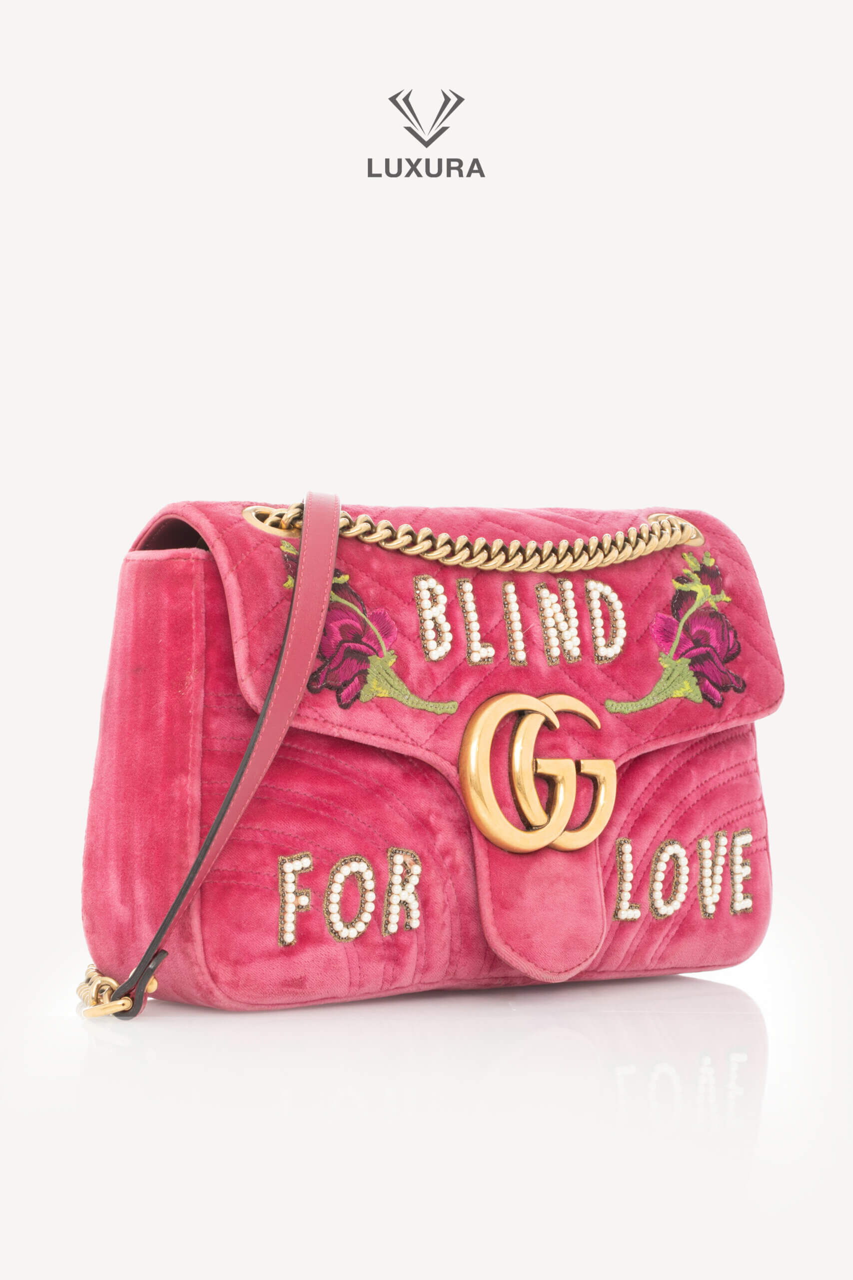 <span style="font-size: 10px;letter-spacing: .15em">BEST DEAL</span><br>            <strong>GUCCI</strong><br>            <div style="margin-top:10px;font-size:16px">Medium Marmont Flap Bag Quilted Embroidered Blind For Love Pink</div><br> - Image 3