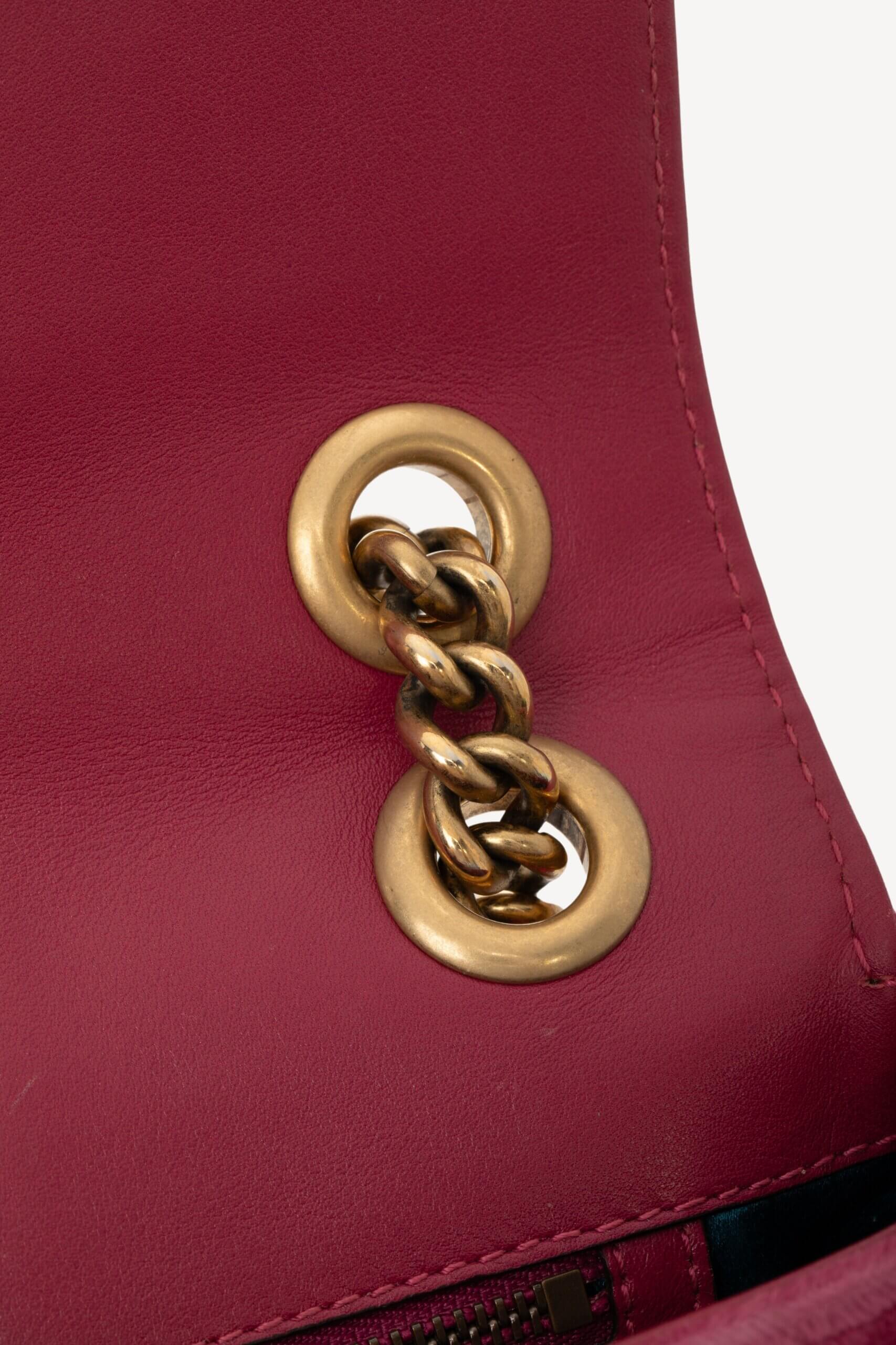 <span style="font-size: 10px;letter-spacing: .15em">BEST DEAL</span><br>            <strong>GUCCI</strong><br>            <div style="margin-top:10px;font-size:16px">Medium Marmont Flap Bag Quilted Embroidered Blind For Love Pink</div><br> - Image 23