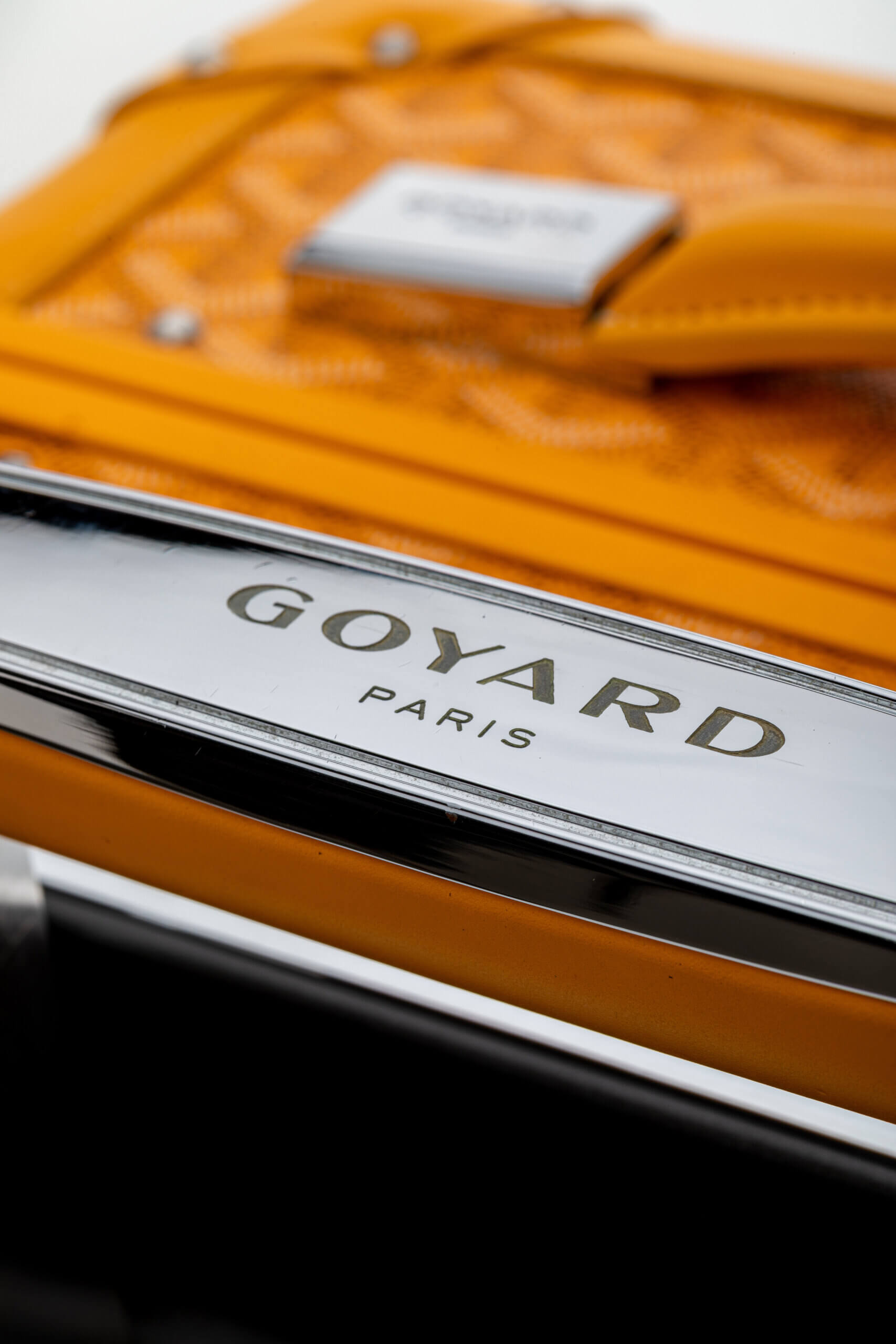 <span style="font-size: 10px;letter-spacing: .15em">HARD TO FIND</span><br> <strong>GOYARD</strong><br> <div style="margin-top:10px;font-size:16px">Bourget PM Trolley Case Yellow</div><br> - Image 14