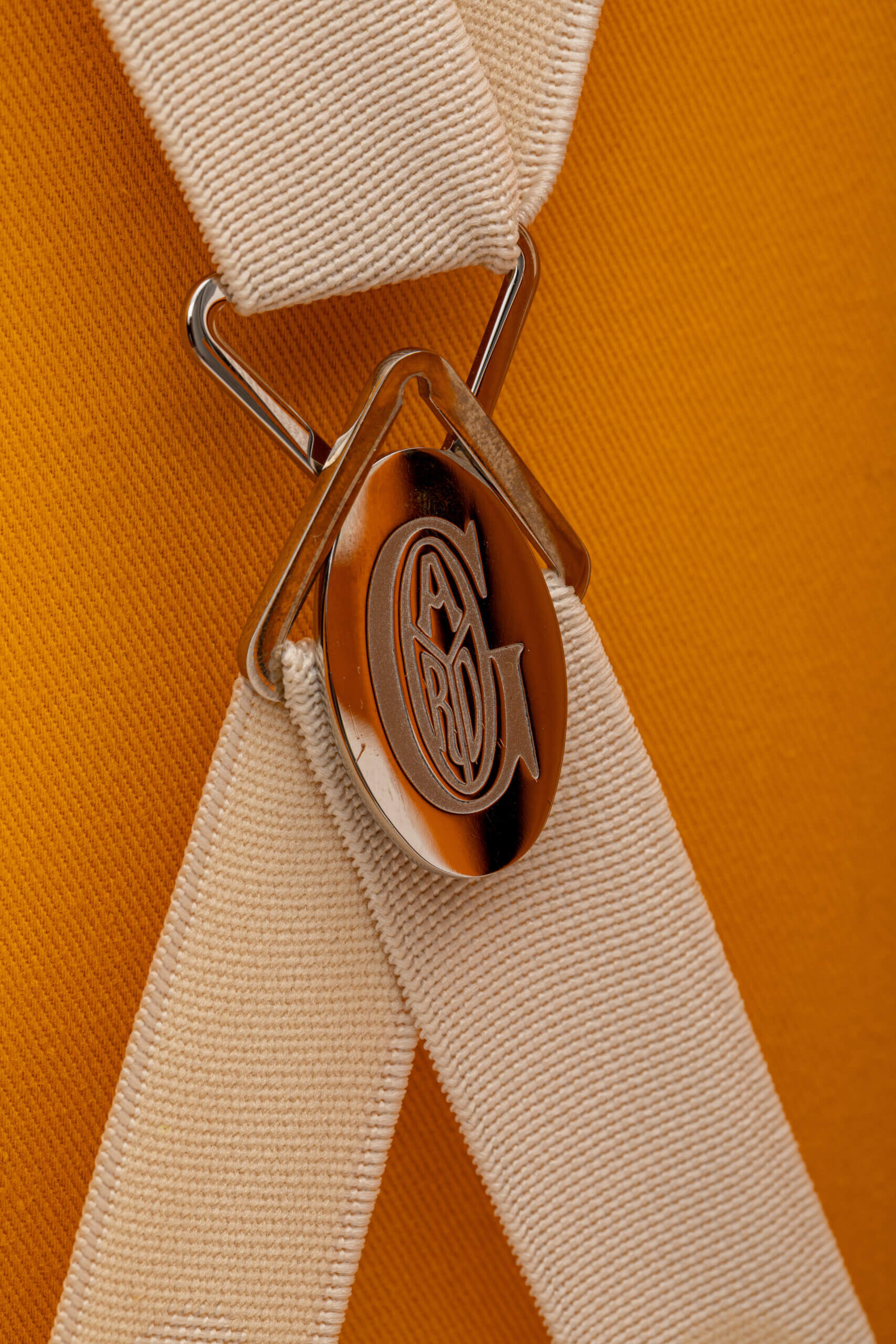 <span style="font-size: 10px;letter-spacing: .15em">HARD TO FIND</span><br> <strong>GOYARD</strong><br> <div style="margin-top:10px;font-size:16px">Bourget PM Trolley Case Yellow</div><br> - Image 27