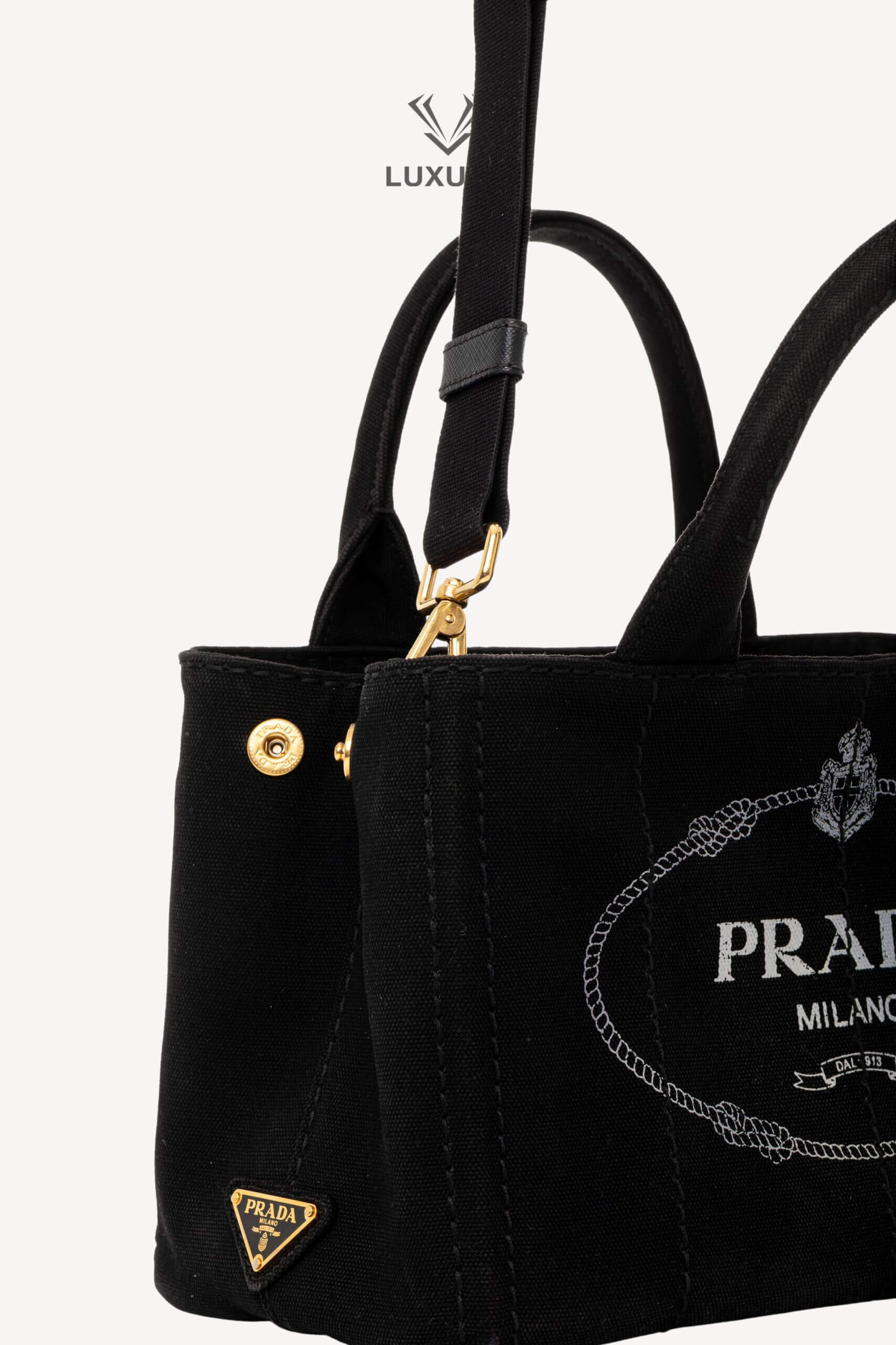 <span style="font-size: 10px;letter-spacing: .15em">HARD TO FIND</span><br> <strong>PRADA</strong><br> <div style="margin-top:10px;font-size:16px">Canapa Logo Tote Bag Black</div><br> - Image 9