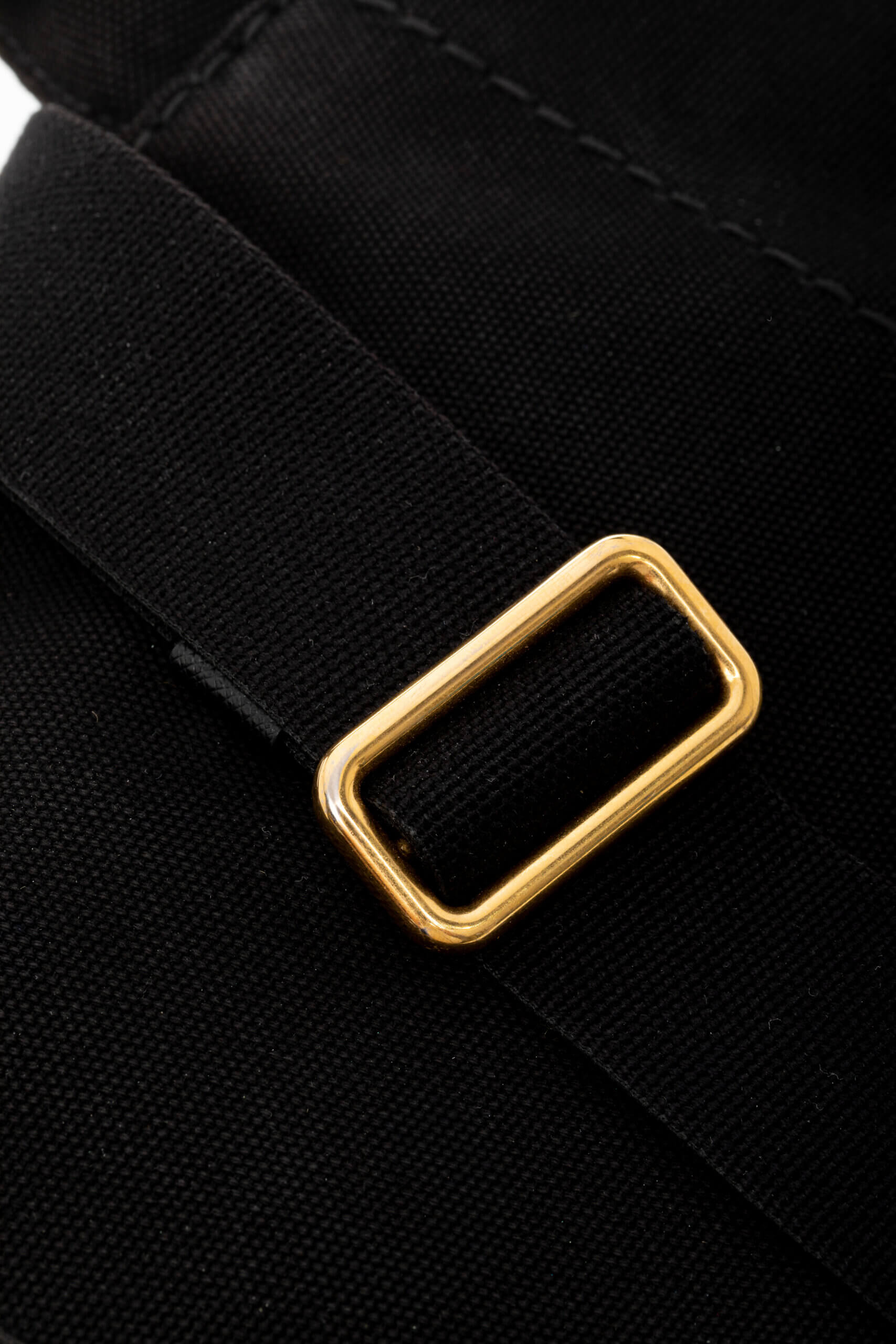 <span style="font-size: 10px;letter-spacing: .15em">HARD TO FIND</span><br> <strong>PRADA</strong><br> <div style="margin-top:10px;font-size:16px">Canapa Logo Tote Bag Black</div><br> - Image 13