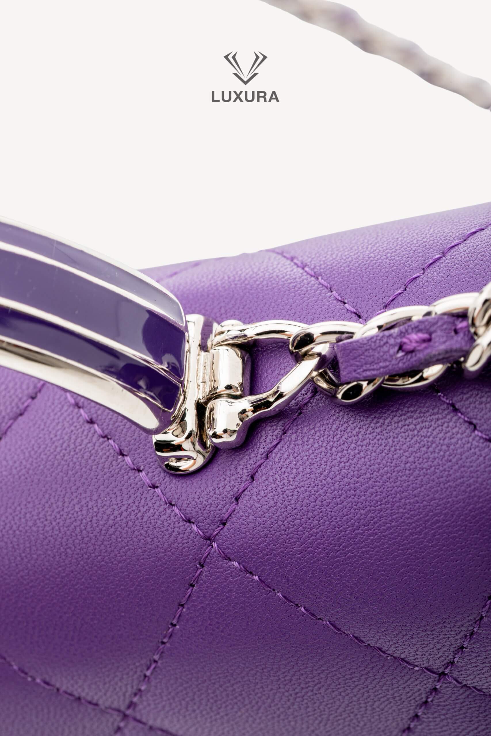<span style="font-size: 10px;letter-spacing: .15em">HARD TO FIND</span><br>            <strong>CHANEL</strong><br>            <div style="margin-top:10px;font-size:16px">Top Handle Wallet On Chain Purple Lambskin Silver Hardware</div><br> - Image 20