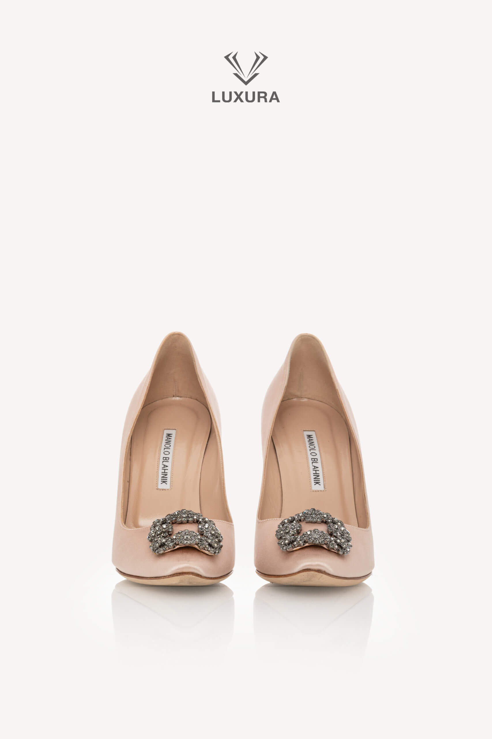 <span style="font-size: 10px;letter-spacing: .15em">BEST DEAL</span><br> <strong>MANOLO BLAHNIK</strong><br> <div style="margin-top:10px;font-size:16px">Champagne Satin Crystal Embellished Hangisi Pumps 38.5</div><br> - Image 6