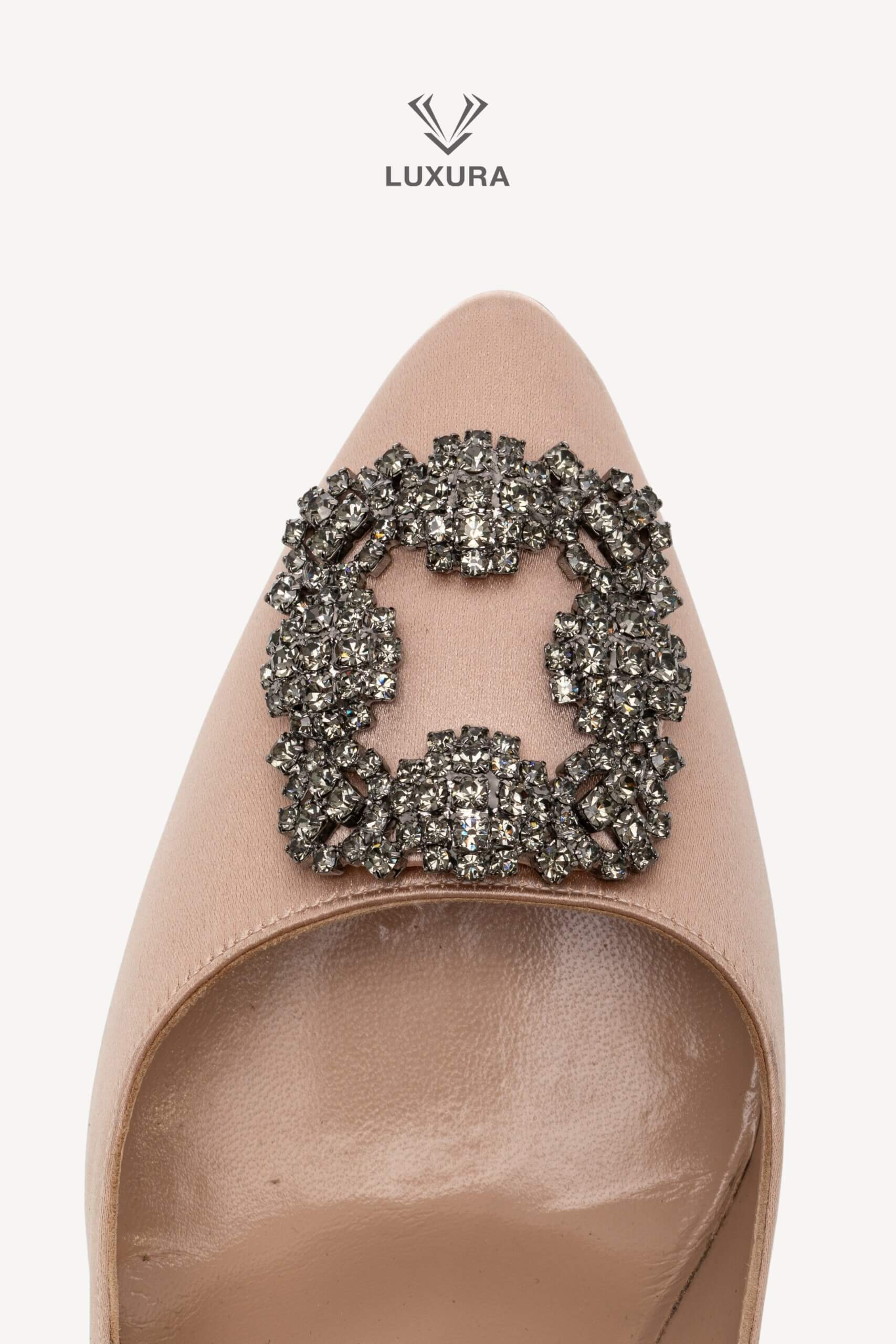 <span style="font-size: 10px;letter-spacing: .15em">BEST DEAL</span><br> <strong>MANOLO BLAHNIK</strong><br> <div style="margin-top:10px;font-size:16px">Champagne Satin Crystal Embellished Hangisi Pumps 38.5</div><br> - Image 12