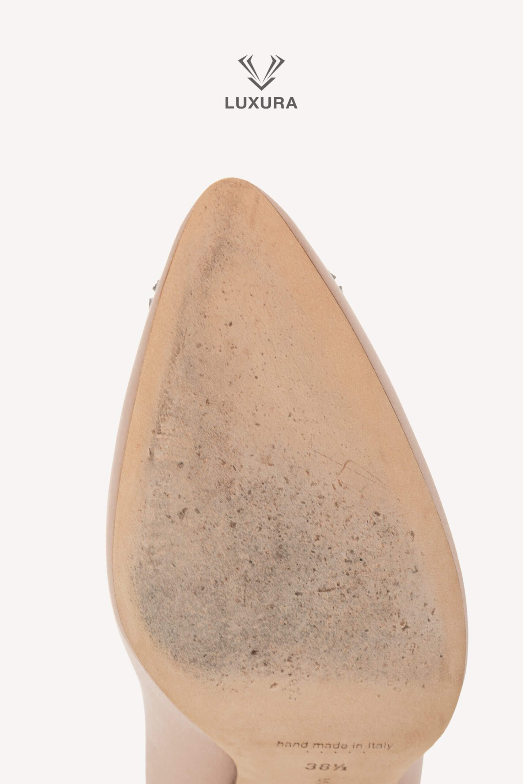 <span style="font-size: 10px;letter-spacing: .15em">BEST DEAL</span><br> <strong>MANOLO BLAHNIK</strong><br> <div style="margin-top:10px;font-size:16px">Champagne Satin Crystal Embellished Hangisi Pumps 38.5</div><br> - Image 22