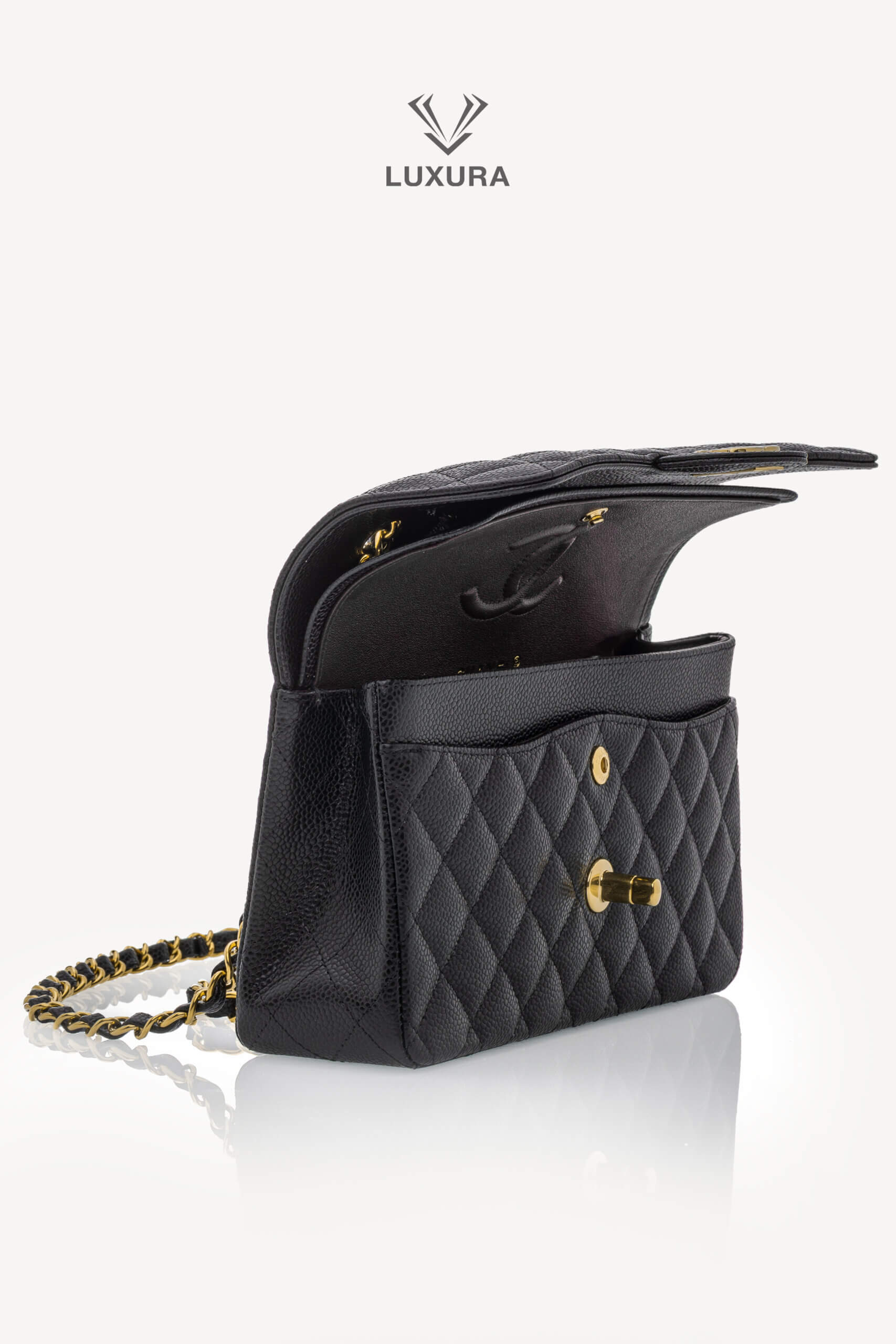 <span style="font-size: 10px;letter-spacing: .15em">HARD TO FIND</span><br> <strong>CHANEL</strong><br> <div style="margin-top:10px;font-size:16px">Small Classic Handbag Black Grained Calfskin Gold Tone Metal</div><br> - Image 8