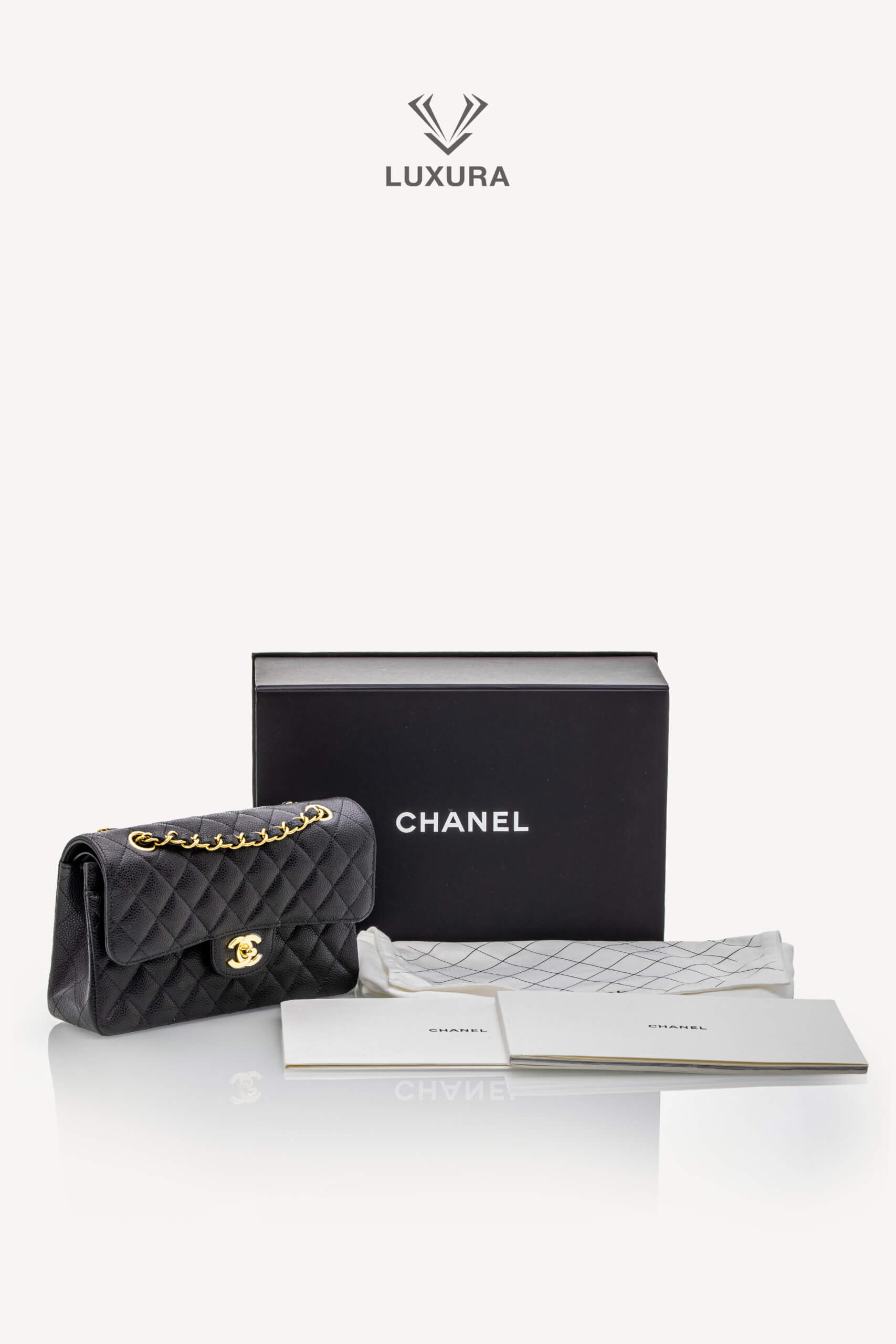 <span style="font-size: 10px;letter-spacing: .15em">HARD TO FIND</span><br> <strong>CHANEL</strong><br> <div style="margin-top:10px;font-size:16px">Small Classic Handbag Black Grained Calfskin Gold Tone Metal</div><br> - Image 2