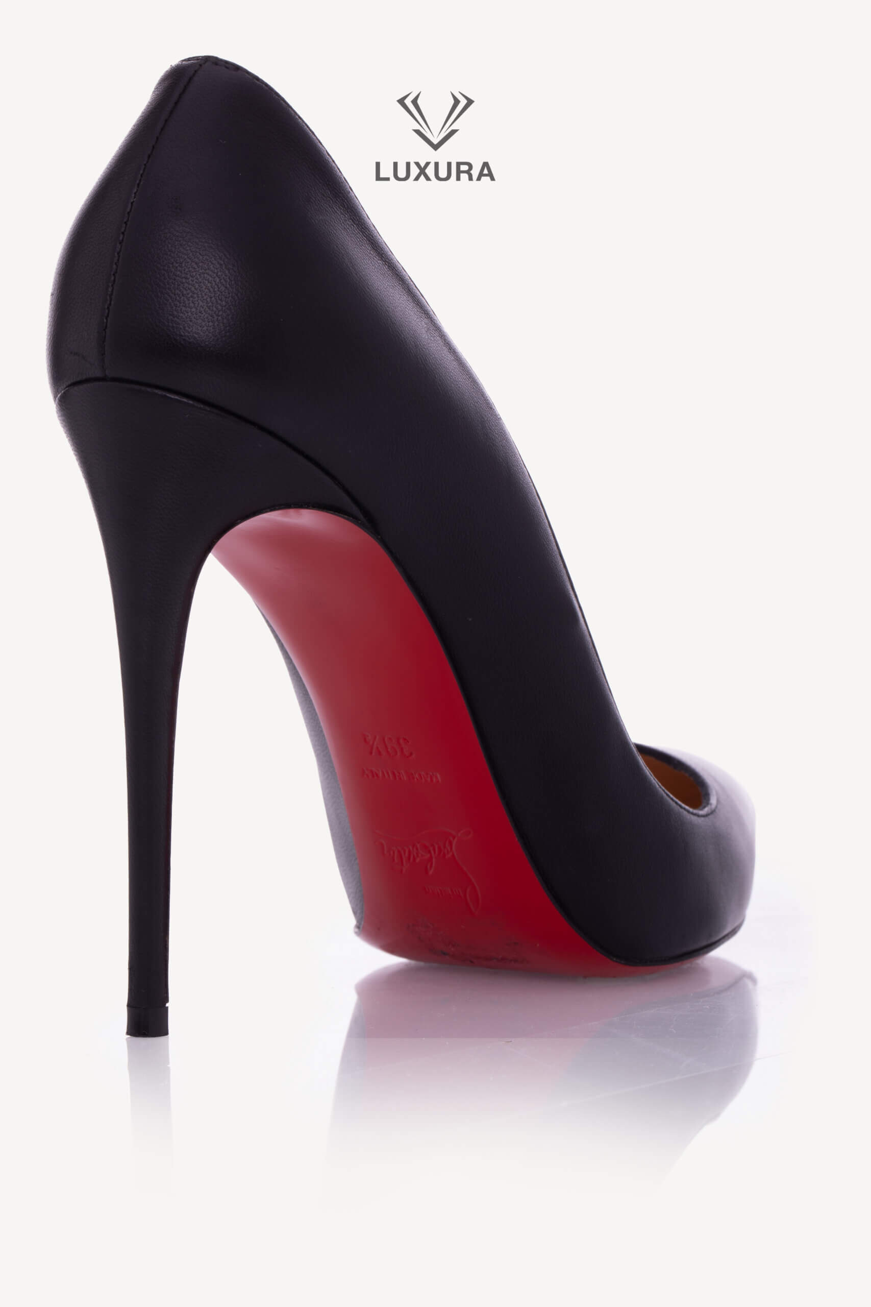 <span style="font-size: 10px;letter-spacing: .15em">BEST DEAL</span><br>            <strong>CHRISTIAN LOUBOUTIN</strong><br>            <div style="margin-top:10px;font-size:16px">Shinny Nappa Pigalle Folies 100 Pumps Black 39.5</div><br> - Image 9