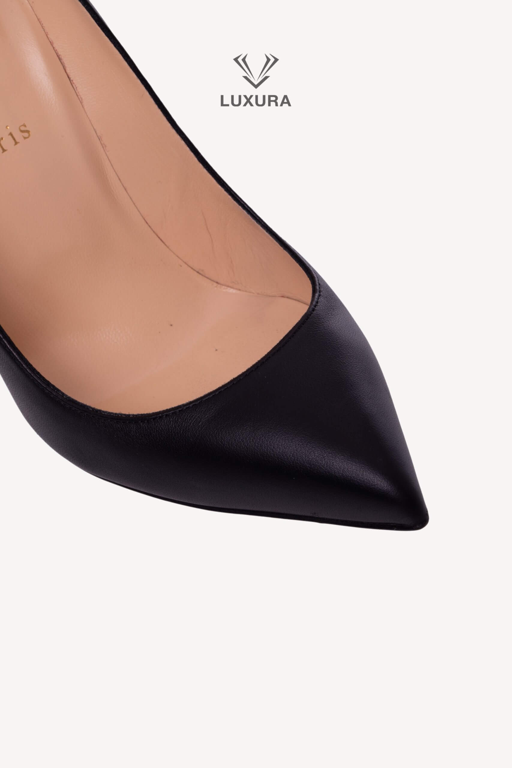 <span style="font-size: 10px;letter-spacing: .15em">BEST DEAL</span><br>            <strong>CHRISTIAN LOUBOUTIN</strong><br>            <div style="margin-top:10px;font-size:16px">Shinny Nappa Pigalle Folies 100 Pumps Black 39.5</div><br> - Image 10