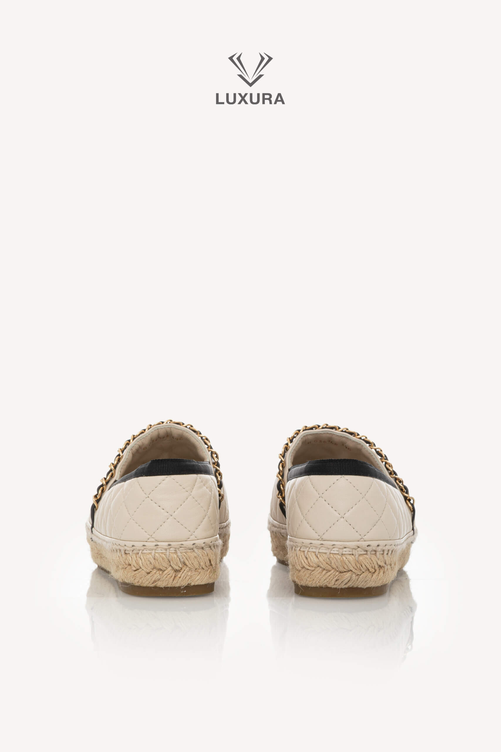 <span style="font-size: 10px;letter-spacing: .15em">BEST DEAL</span><br> <strong>CHANEL</strong><br> <div style="margin-top:10px;font-size:16px">Lambskin Grosgrain Quilted CC Chain Espadrilles Beige Black 39</div><br> - Image 6