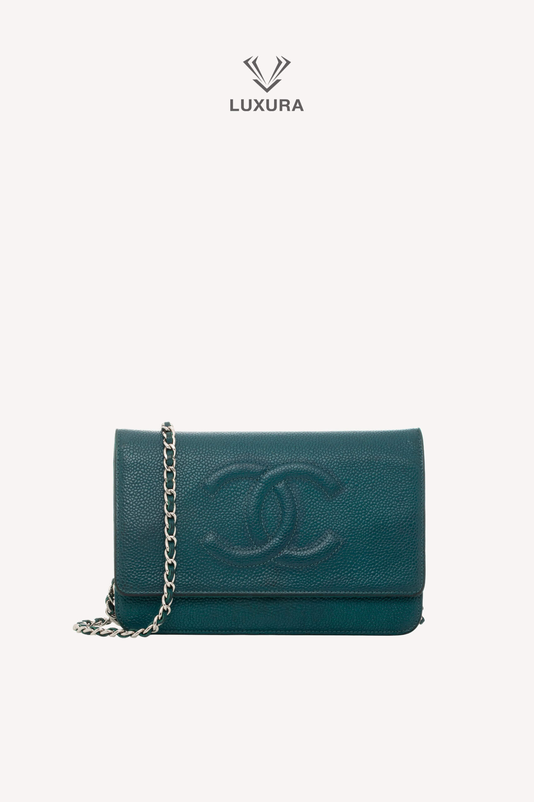 <span style="font-size: 10px;letter-spacing: .15em">HARD TO FIND</span><br>            <strong>CHANEL</strong><br>            <div style="margin-top:10px;font-size:16px">Caviar Timeless CC Wallet on Chain WOC Blue</div><br>