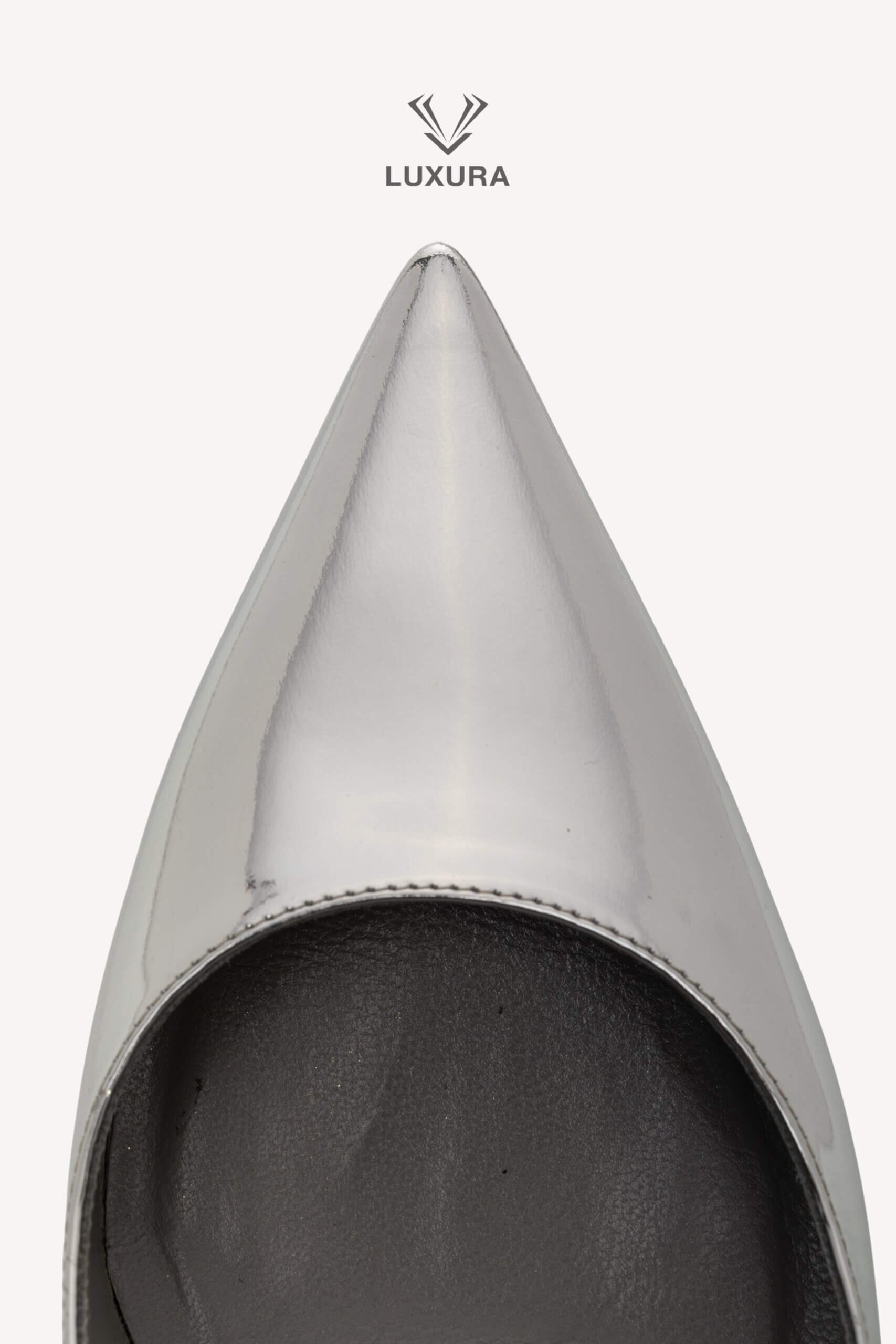 <span style="font-size: 10px;letter-spacing: .15em">BEST DEAL</span><br> <strong>RENE</strong><br> <div style="margin-top:10px;font-size:16px">Caovilla Cleo 105 Silver Tone Leather Pumps 40</div><br> - Image 9