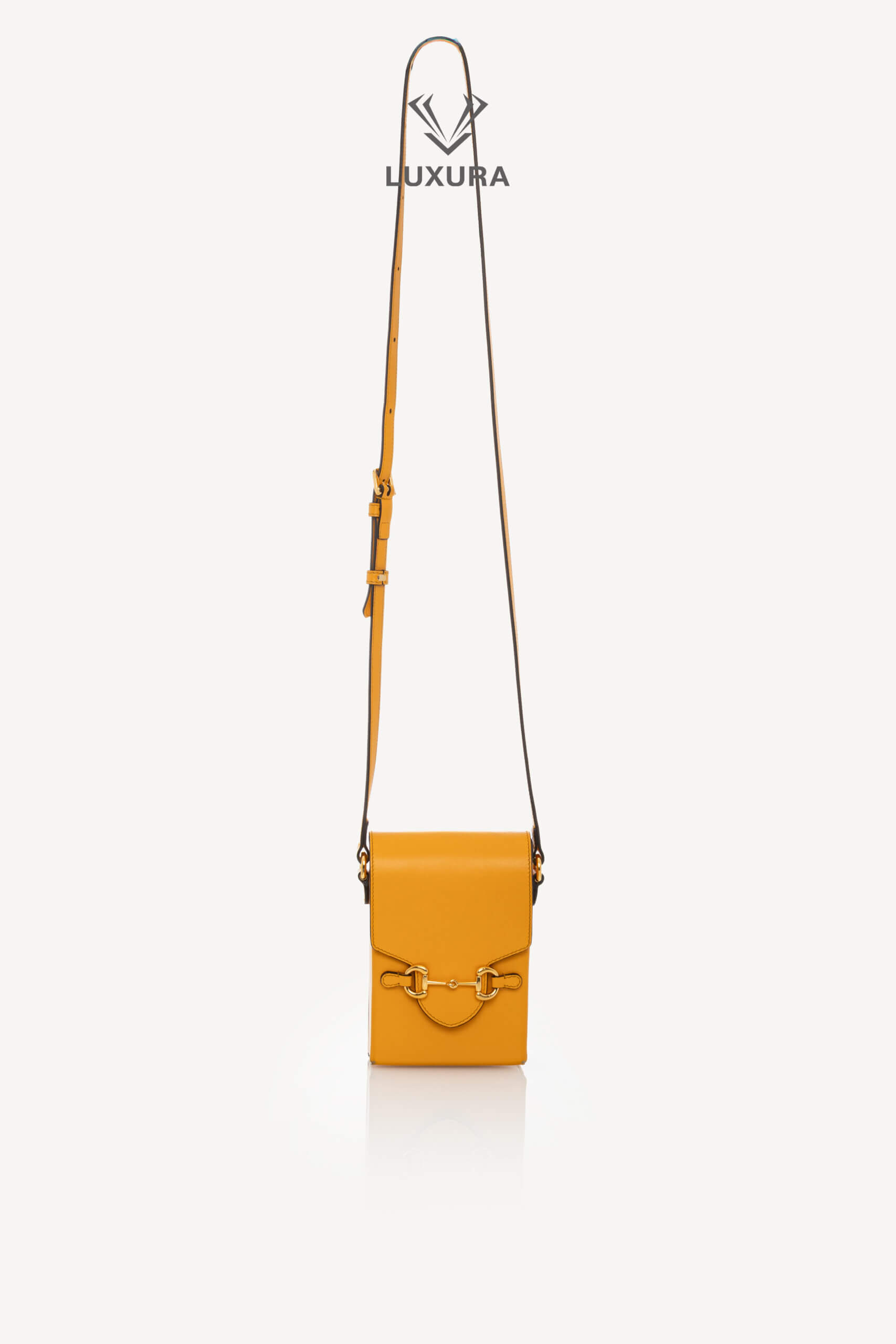 <span style="font-size: 10px;letter-spacing: .15em">HARD TO FIND</span><br>            <strong>GUCCI</strong><br>            <div style="margin-top:10px;font-size:16px">Mini Horsebit 1955 Shoulder Bag Yellow</div><br> - Image 5