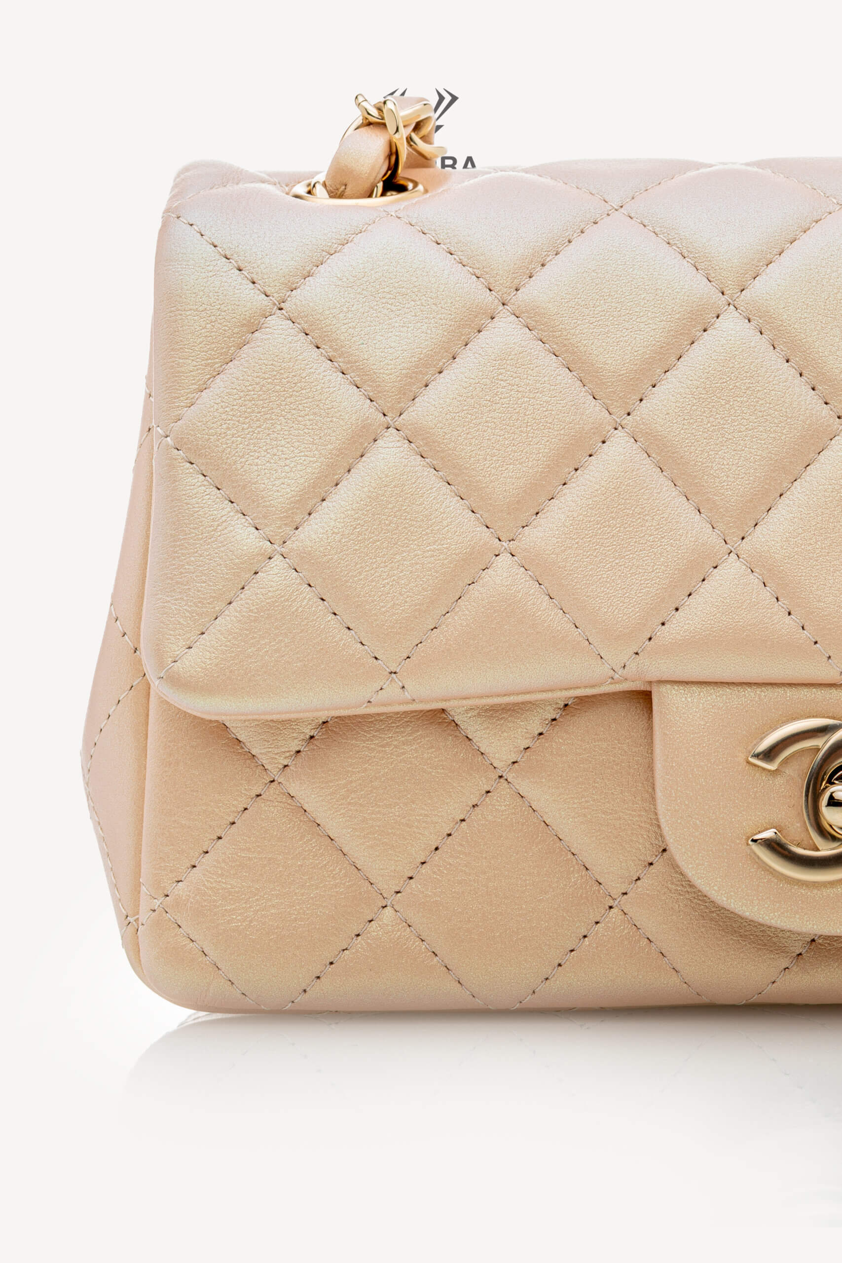 <span style="font-size: 10px;letter-spacing: .15em">HARD TO FIND</span><br>            <strong>CHANEL</strong><br>            <div style="margin-top:10px;font-size:16px">Classic Mini Rectangular Flap Bag Baby Pink Iridescent Lambskin Leather</div><br> - Image 10