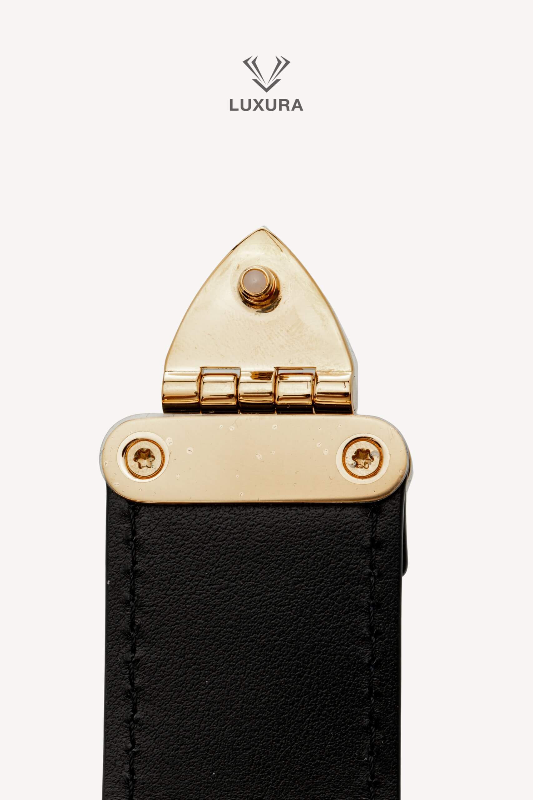 <span style="font-size: 10px;letter-spacing: .15em">NEW COLLECTION</span><br>            <strong>LOUIS VUITTON</strong><br>            <div style="margin-top:10px;font-size:16px">Boite Chapeau PM Monogram Coated Canvas M15293</div><br> - Image 25