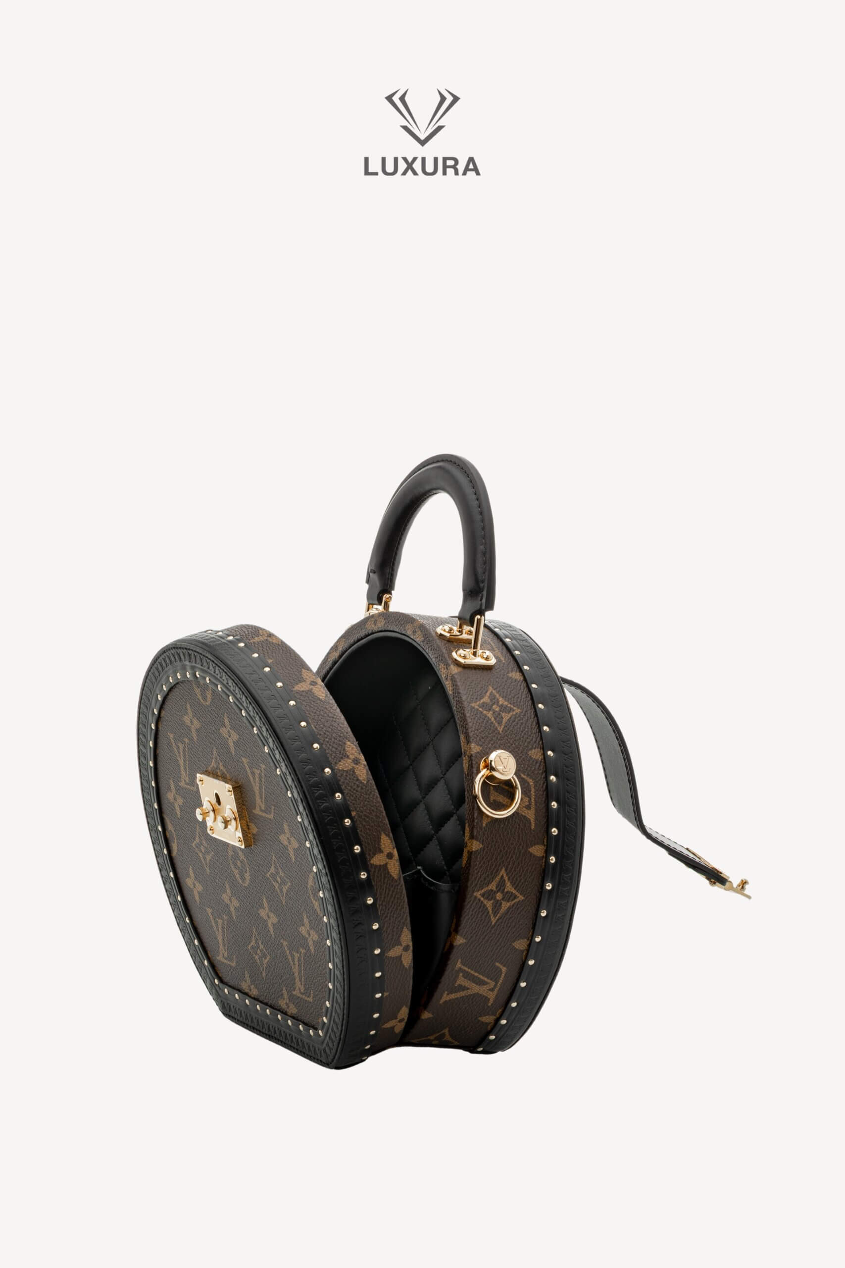 <span style="font-size: 10px;letter-spacing: .15em">NEW COLLECTION</span><br>            <strong>LOUIS VUITTON</strong><br>            <div style="margin-top:10px;font-size:16px">Boite Chapeau PM Monogram Coated Canvas M15293</div><br> - Image 8