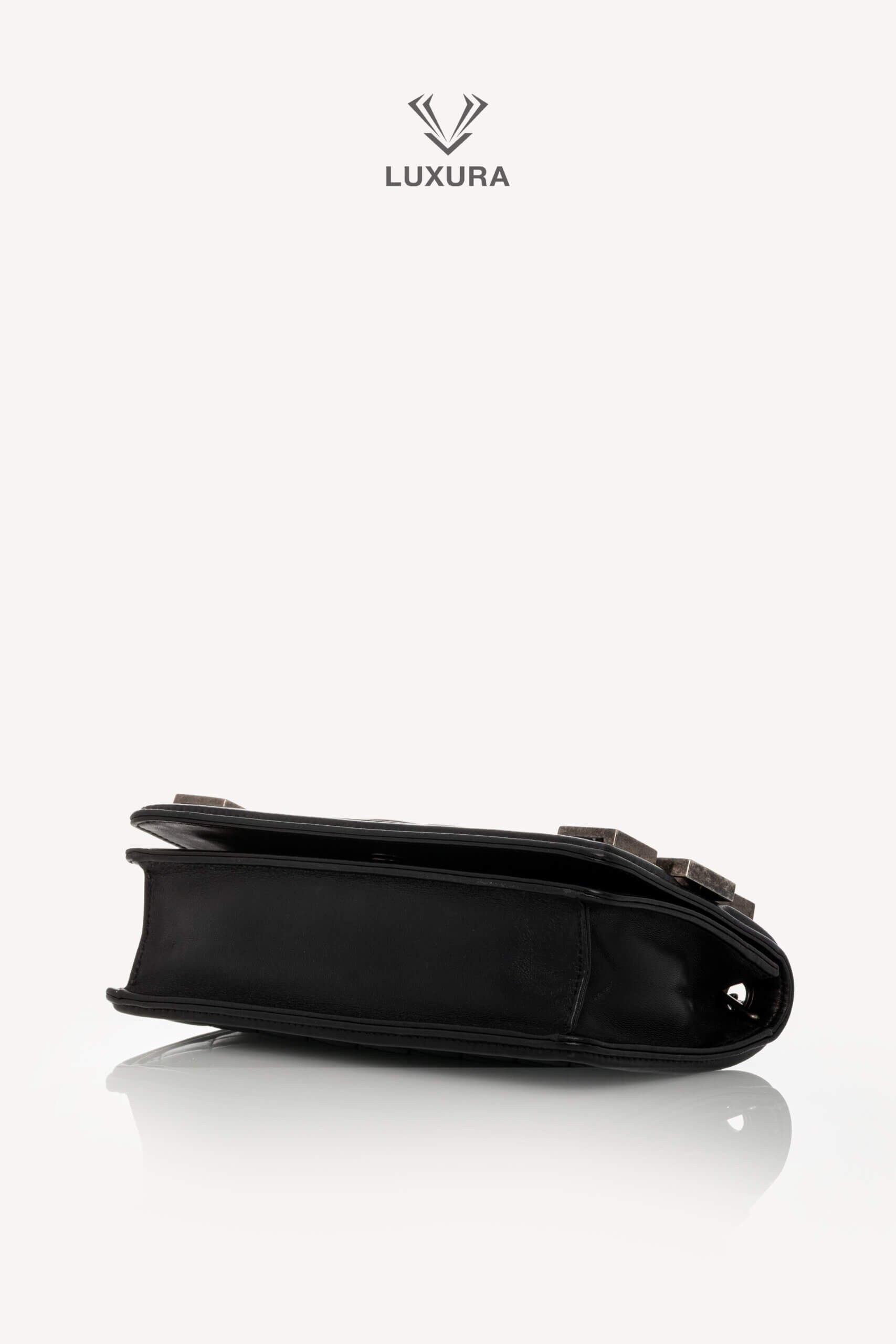 <span style="font-size: 10px;letter-spacing: .15em">HARD TO FIND</span><br> <strong>CHANEL</strong><br> <div style="margin-top:10px;font-size:16px">Boy Lego Brick Flap Bag Lambskin-PVC Black</div><br> - Image 26