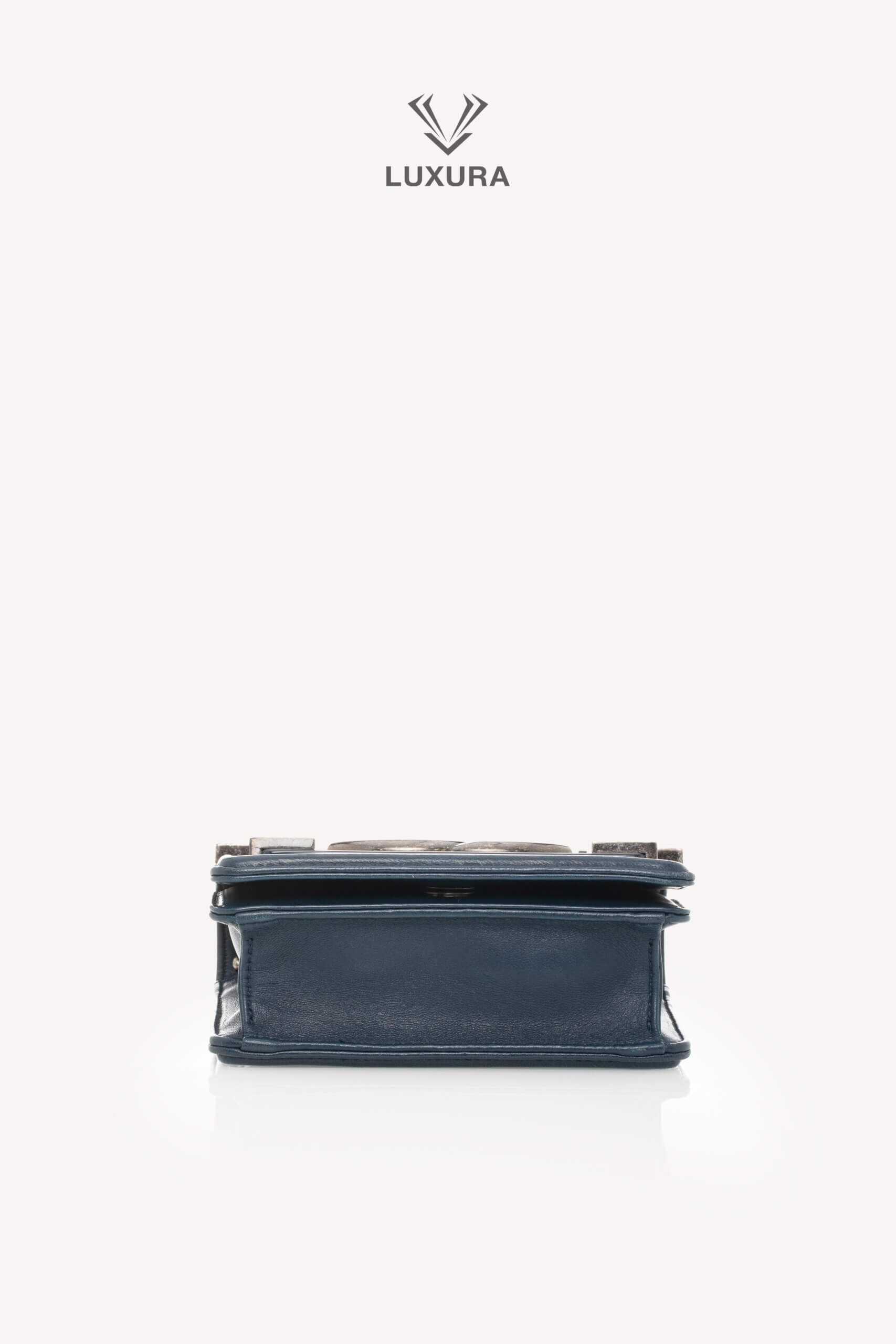 <span style="font-size: 10px;letter-spacing: .15em">HARD TO FIND</span><br> <strong>CHANEL</strong><br> <div style="margin-top:10px;font-size:16px">Mini Boy Lego Brick Lambskin-PVC Blue</div><br> - Image 24