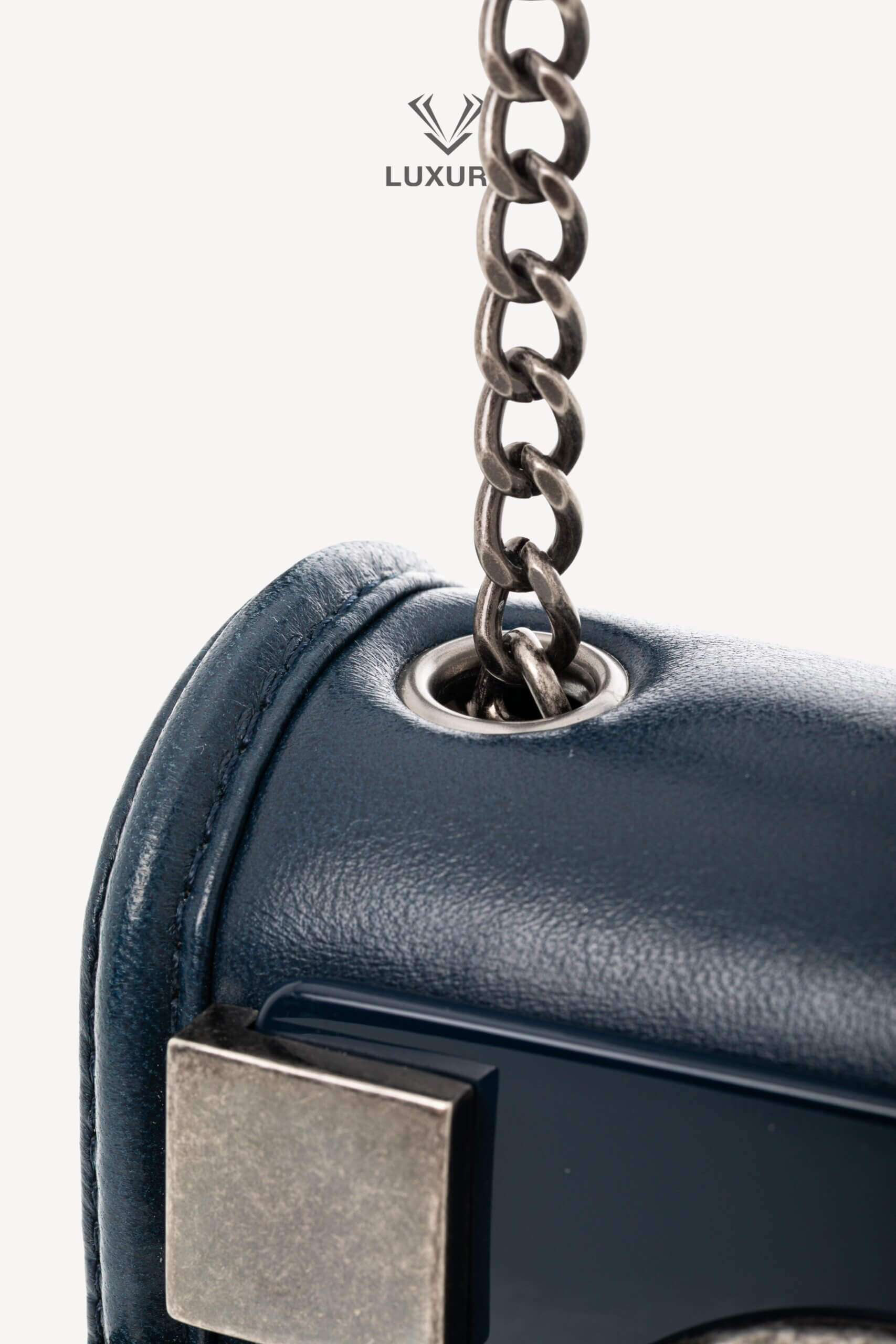 <span style="font-size: 10px;letter-spacing: .15em">HARD TO FIND</span><br> <strong>CHANEL</strong><br> <div style="margin-top:10px;font-size:16px">Mini Boy Lego Brick Lambskin-PVC Blue</div><br> - Image 15