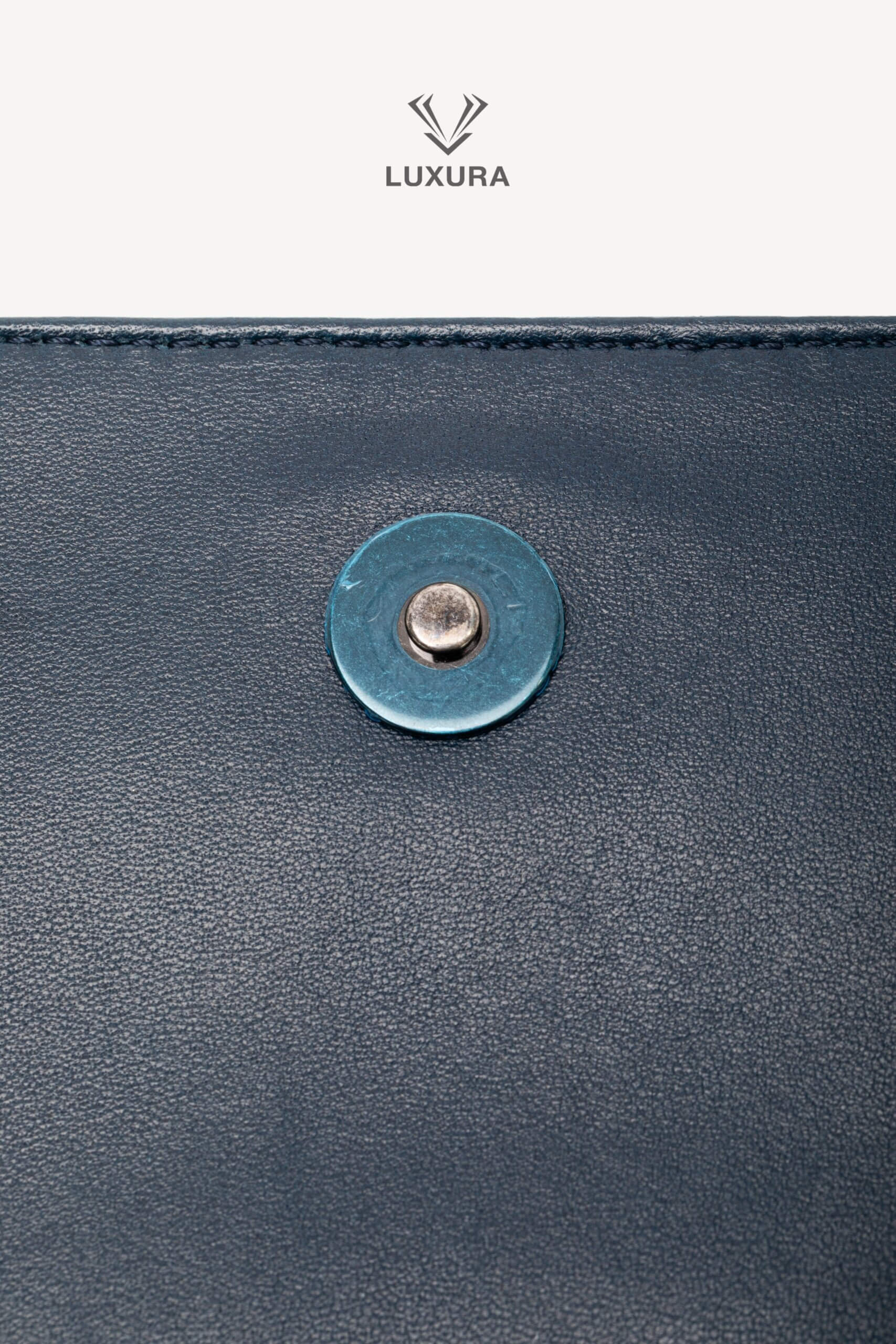 <span style="font-size: 10px;letter-spacing: .15em">HARD TO FIND</span><br> <strong>CHANEL</strong><br> <div style="margin-top:10px;font-size:16px">Mini Boy Lego Brick Lambskin-PVC Blue</div><br> - Image 18