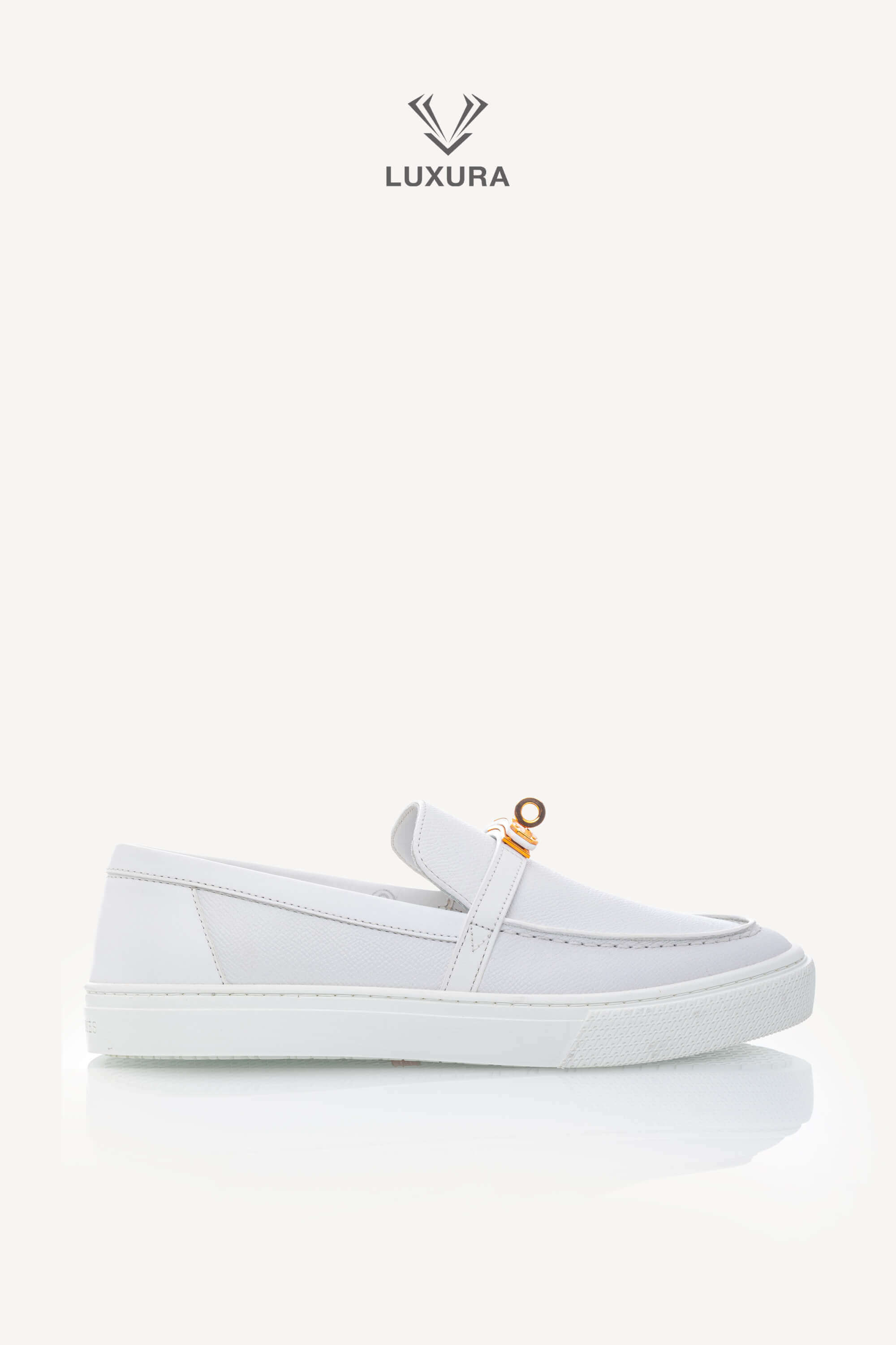<span style="font-size: 10px;letter-spacing: .15em">HARD TO FIND</span><br> <strong>HERMES</strong><br> <div style="margin-top:10px;font-size:16px">Game Slip On Sneaker White 39.5</div><br>