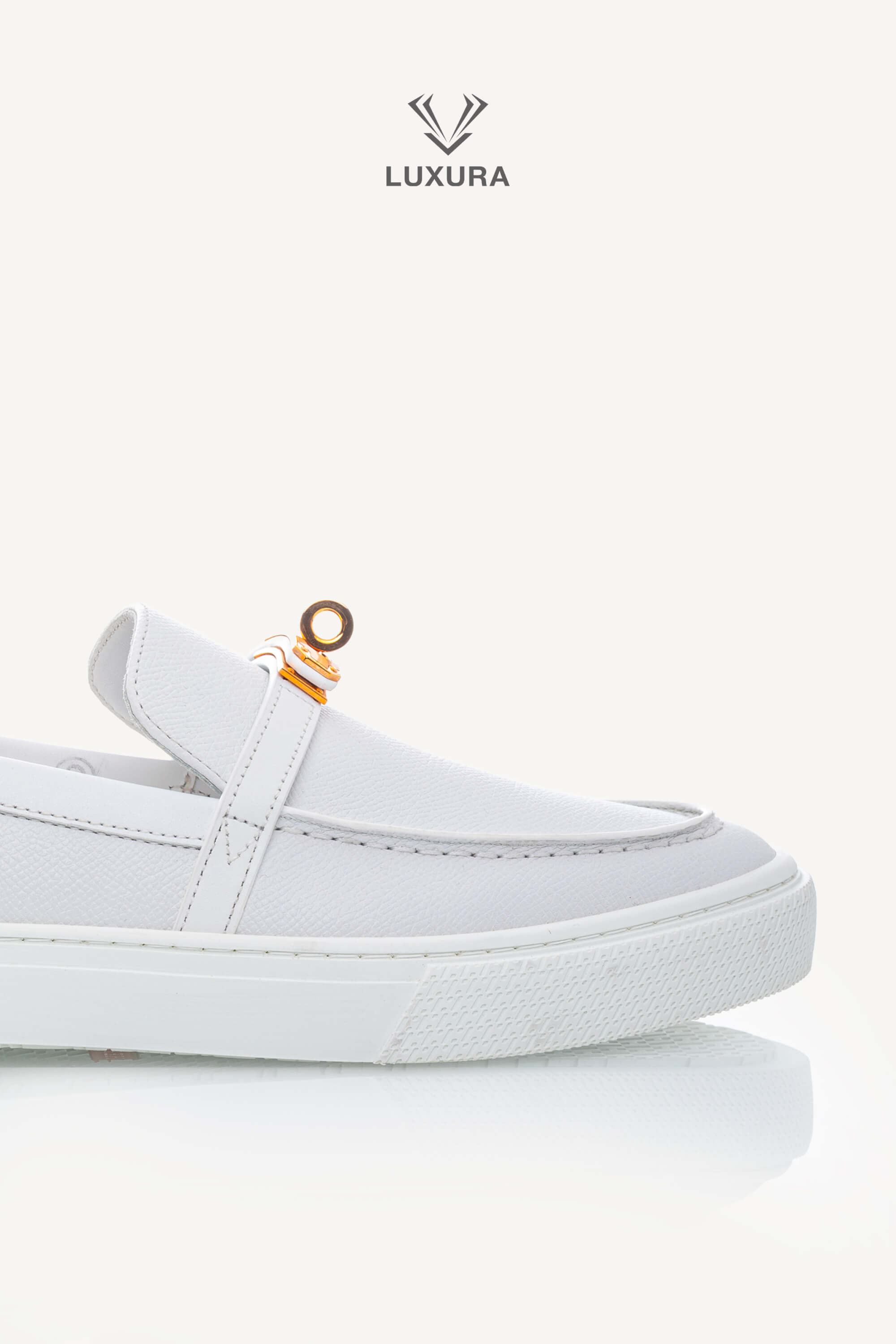 <span style="font-size: 10px;letter-spacing: .15em">HARD TO FIND</span><br> <strong>HERMES</strong><br> <div style="margin-top:10px;font-size:16px">Game Slip On Sneaker White 39.5</div><br> - Image 13