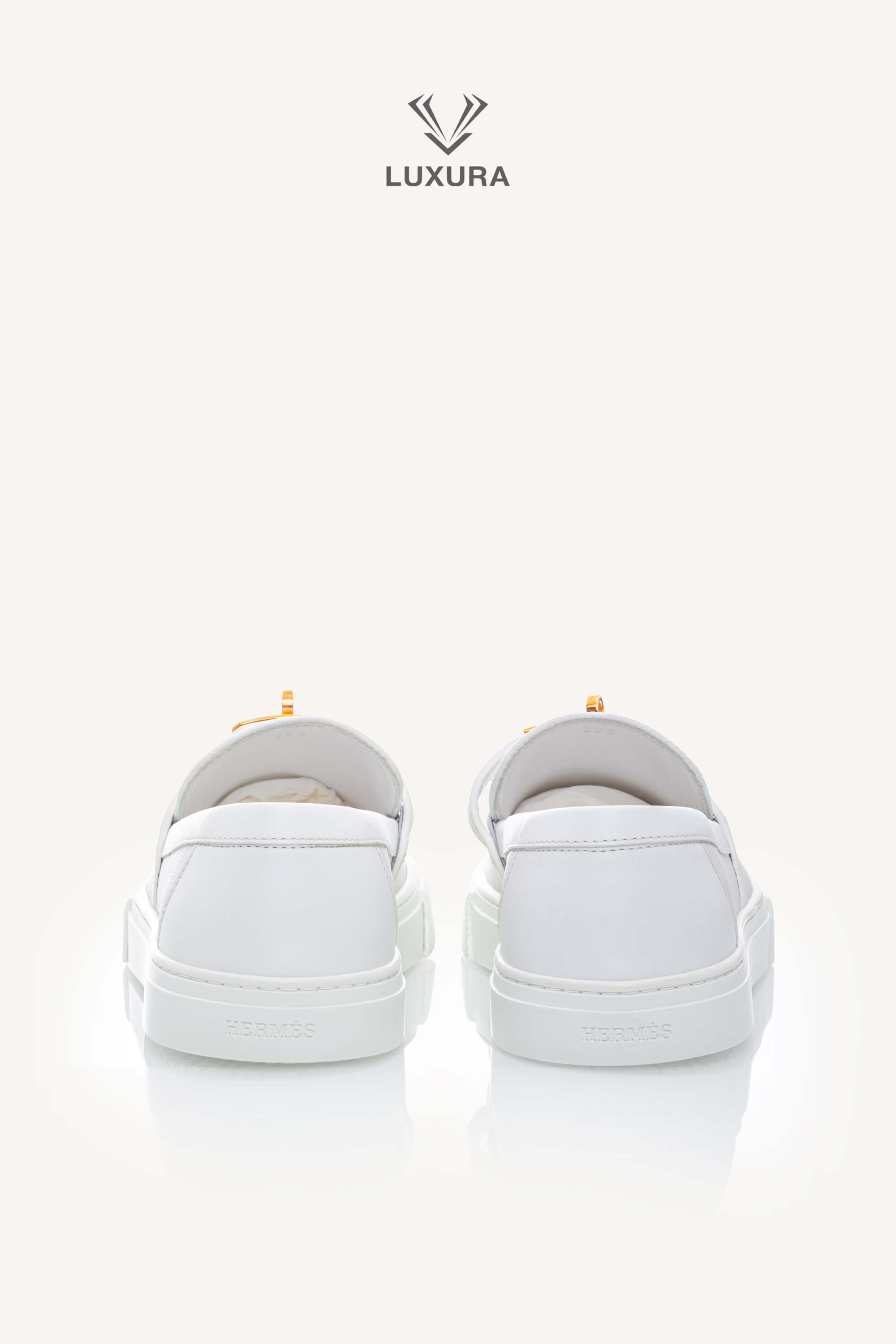 <span style="font-size: 10px;letter-spacing: .15em">HARD TO FIND</span><br> <strong>HERMES</strong><br> <div style="margin-top:10px;font-size:16px">Game Slip On Sneaker White 39.5</div><br> - Image 9
