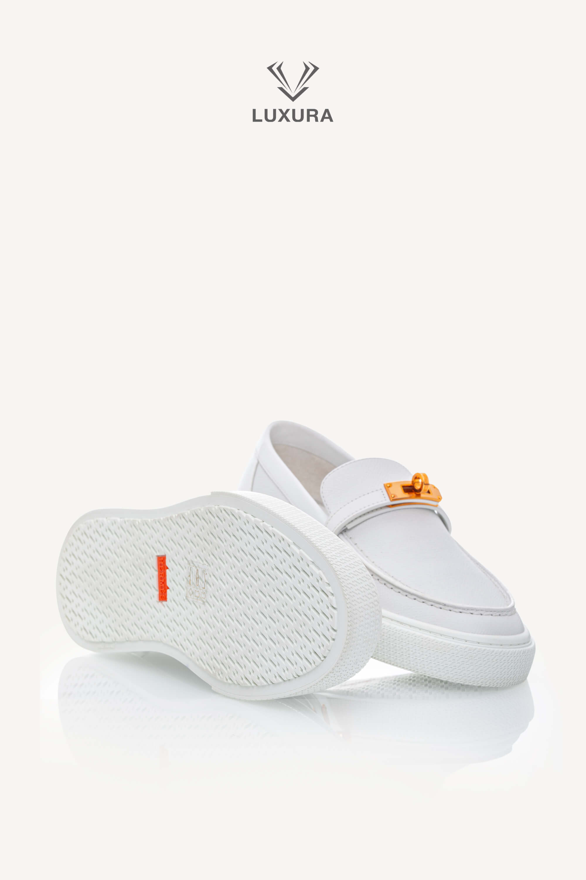<span style="font-size: 10px;letter-spacing: .15em">HARD TO FIND</span><br> <strong>HERMES</strong><br> <div style="margin-top:10px;font-size:16px">Game Slip On Sneaker White 39.5</div><br> - Image 29
