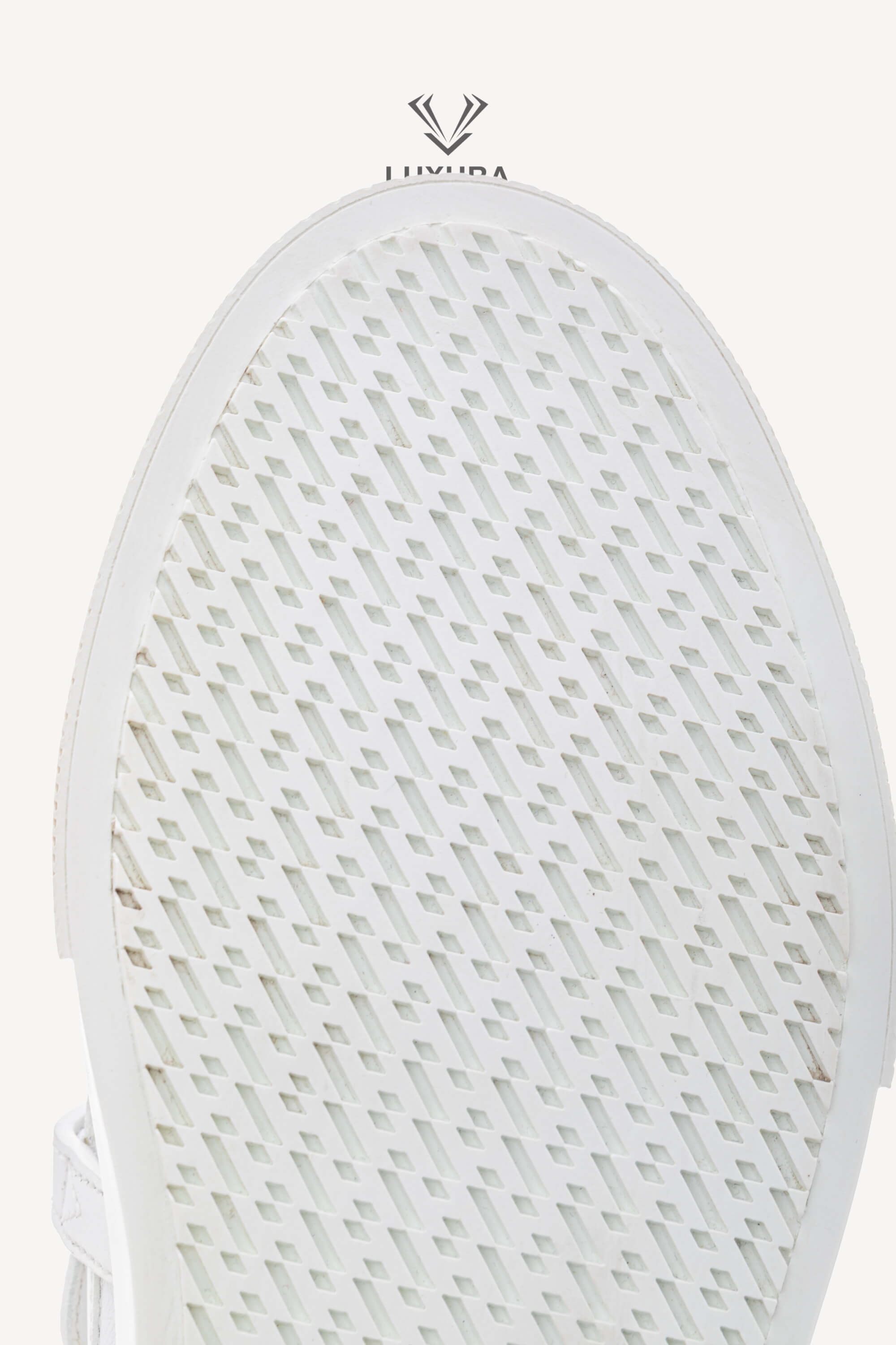 <span style="font-size: 10px;letter-spacing: .15em">HARD TO FIND</span><br> <strong>HERMES</strong><br> <div style="margin-top:10px;font-size:16px">Game Slip On Sneaker White 39.5</div><br> - Image 26